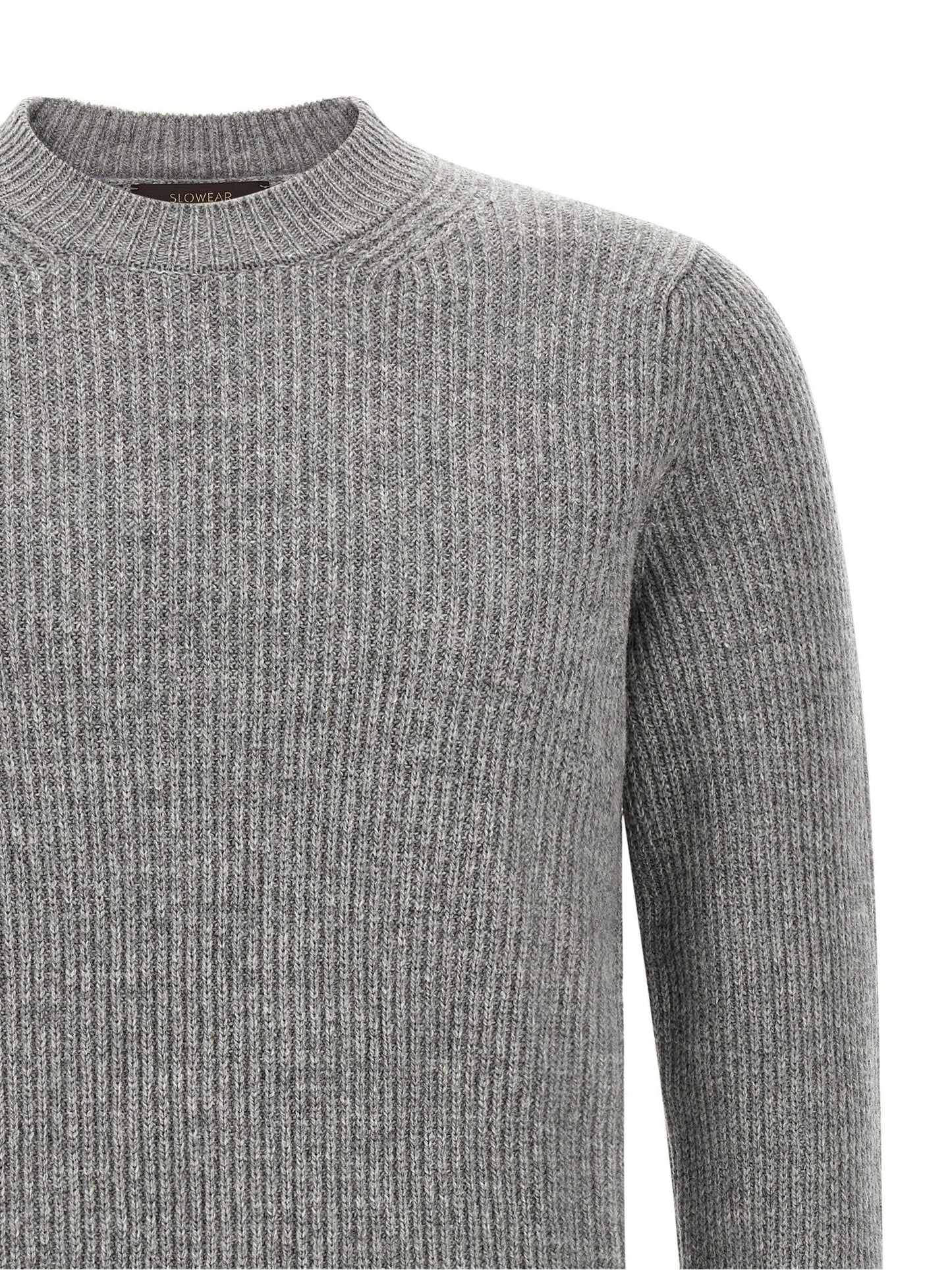 Пуловер · Сив