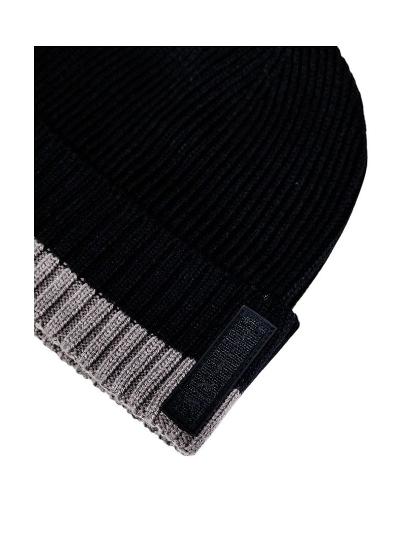 Armani Exchange · Зимна шапка · Черен | DontMiss.bg