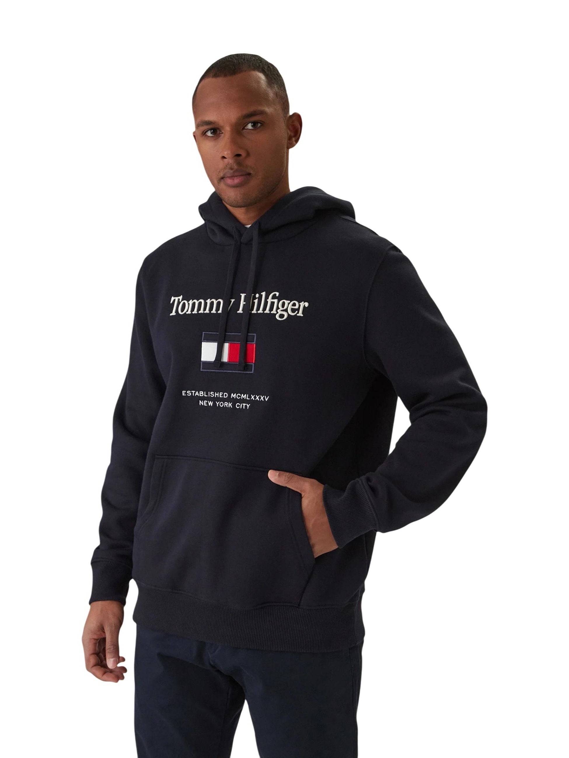 Tommy Hilfiger · Суитшърт · Бял | DontMiss.bg