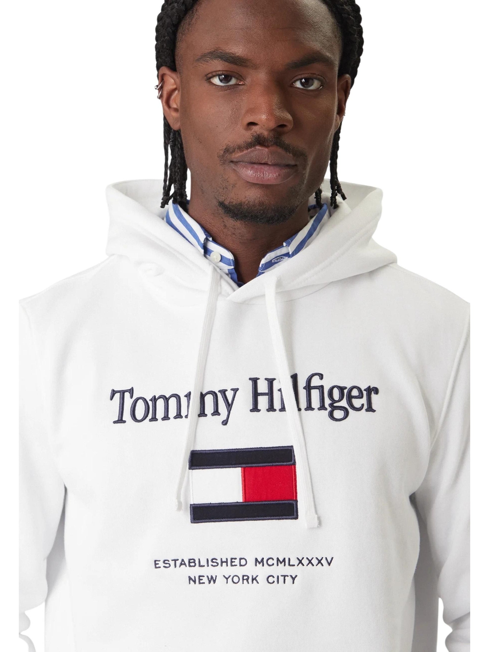 Tommy Hilfiger · Суитшърт · Бял | DontMiss.bg