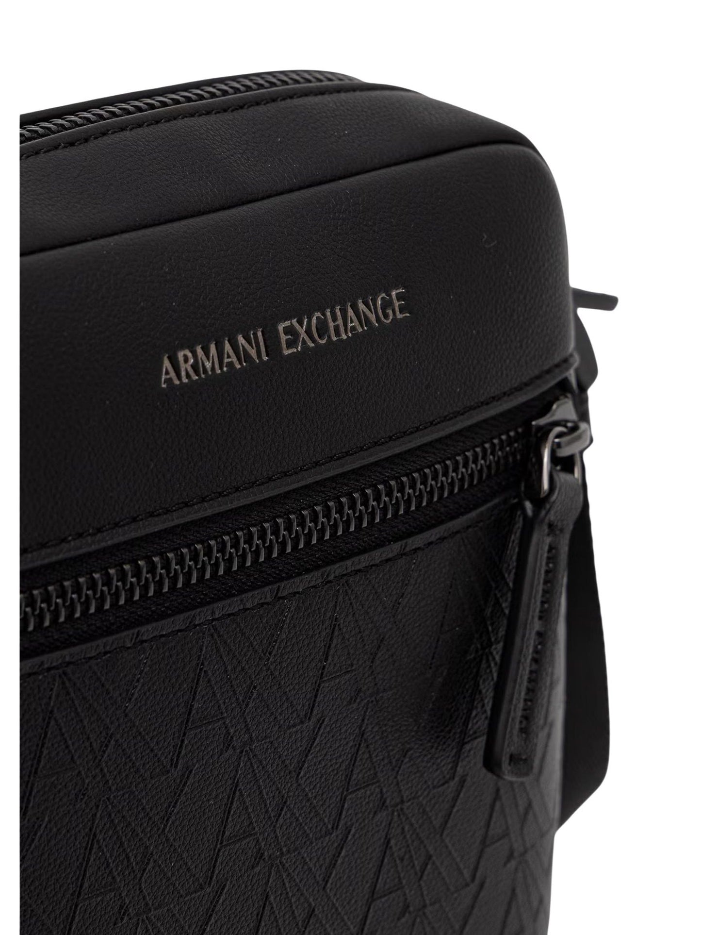 Armani Exchange · Чанта · Черен | DontMiss.bg
