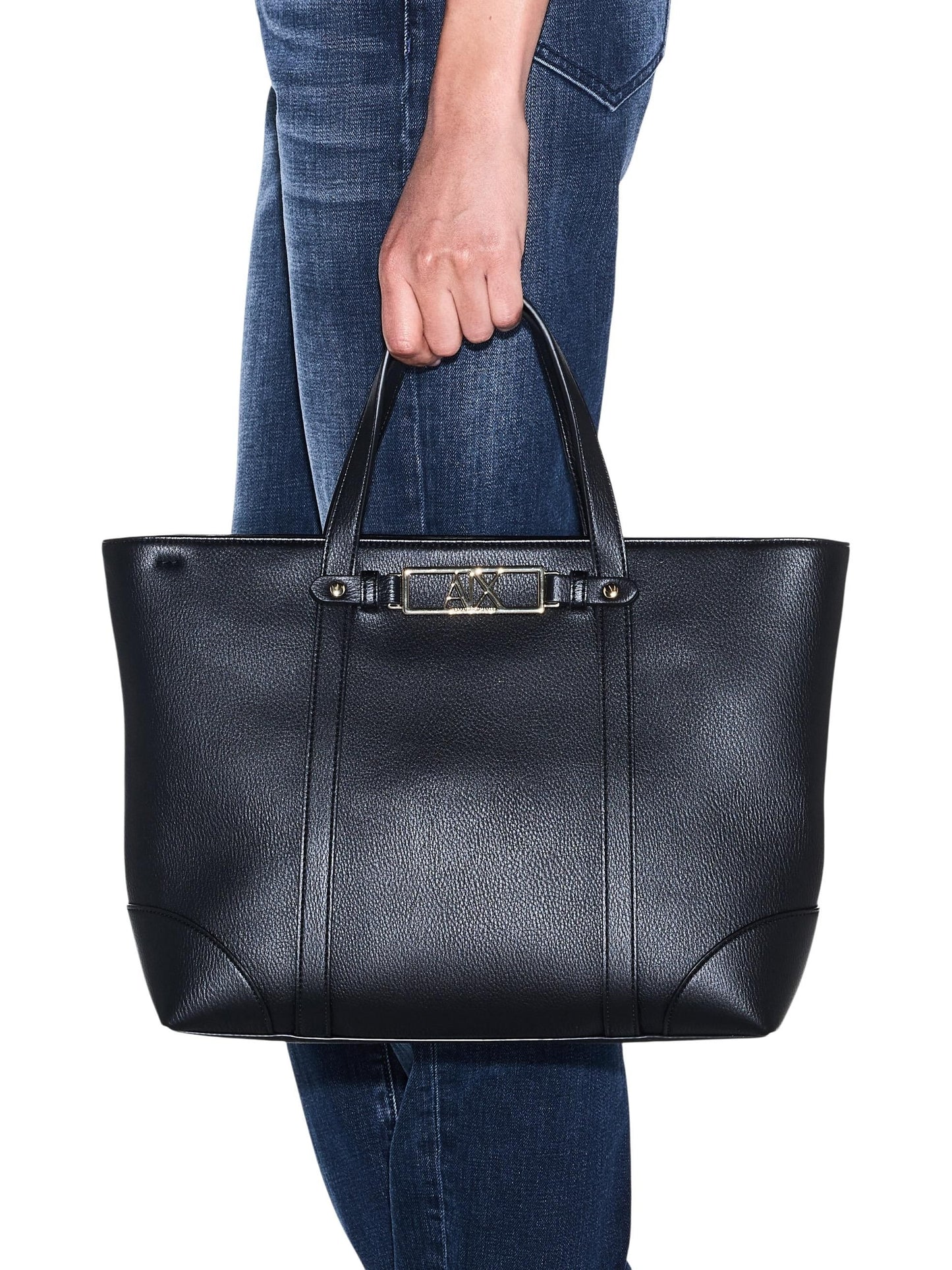Armani Exchange · Дамска чанта · Черен | DontMiss.bg