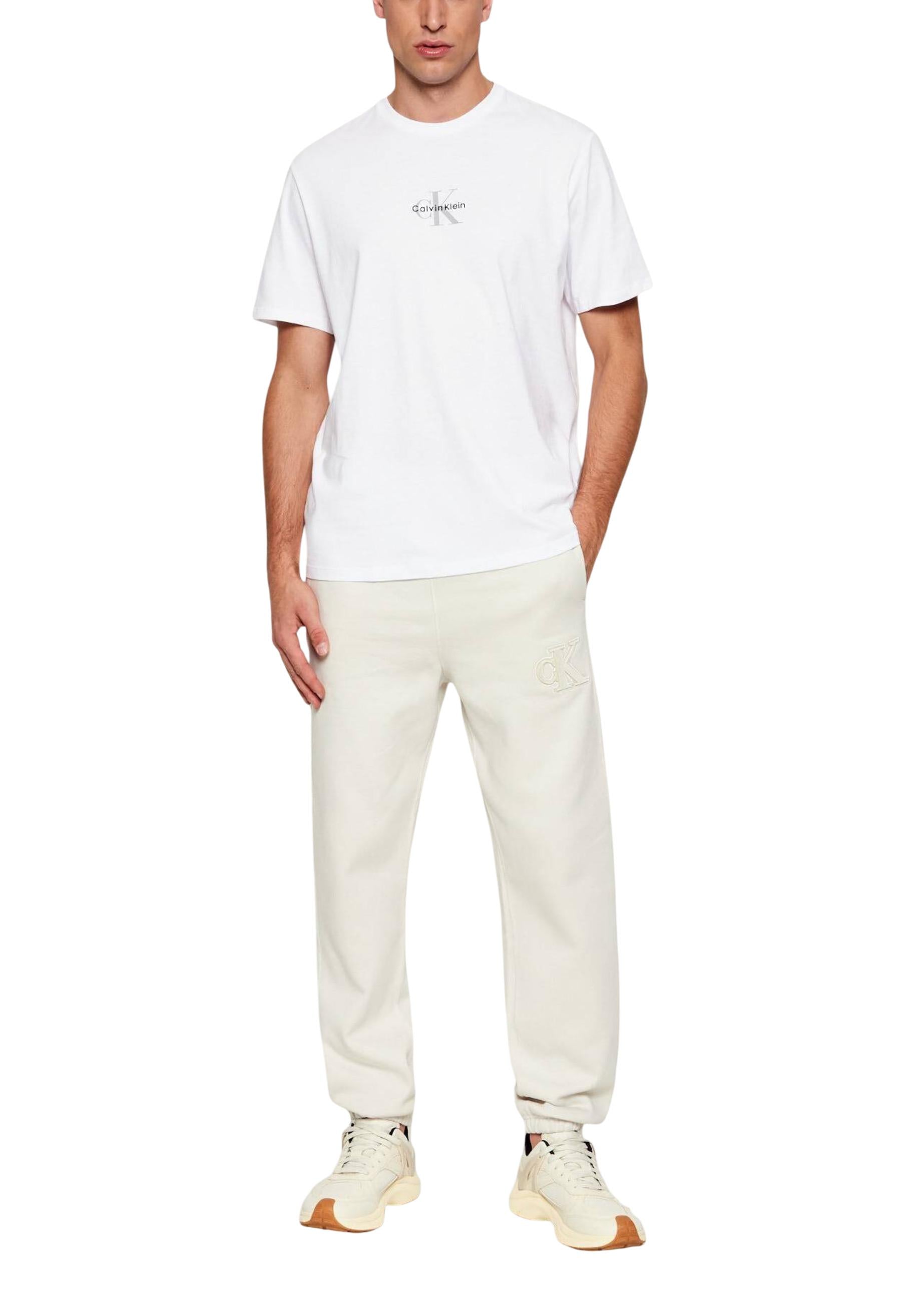 Тениска · Бял