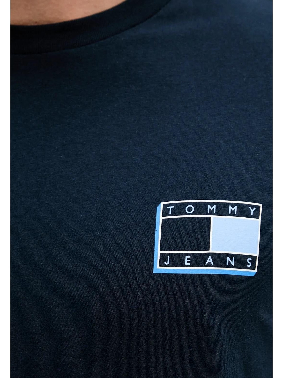 Tommy Jeans · Тениска · DM0DM21577 | DontMiss.bg