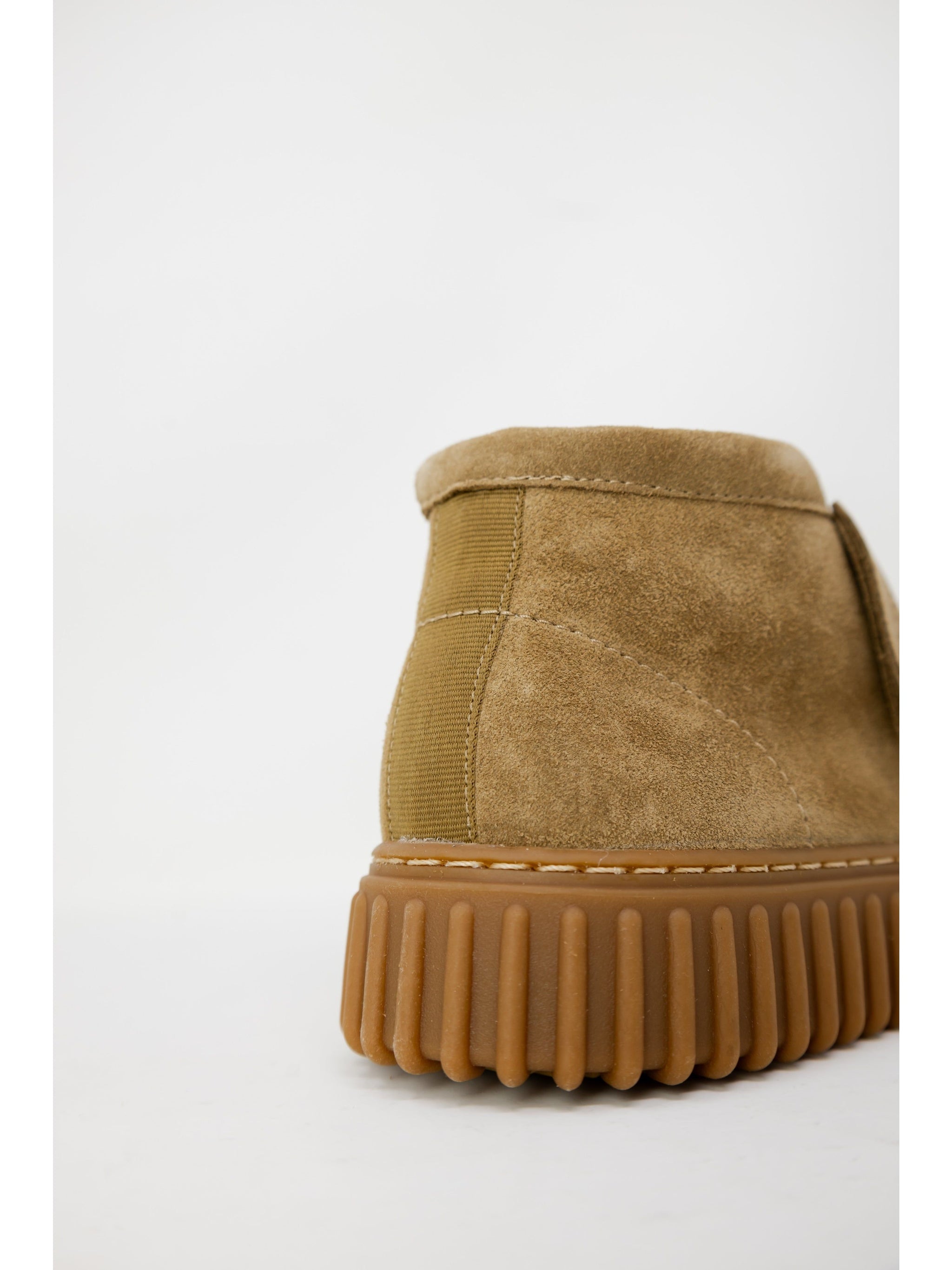 Clarks · Ниски обувки · 26173663 | DontMiss.bg