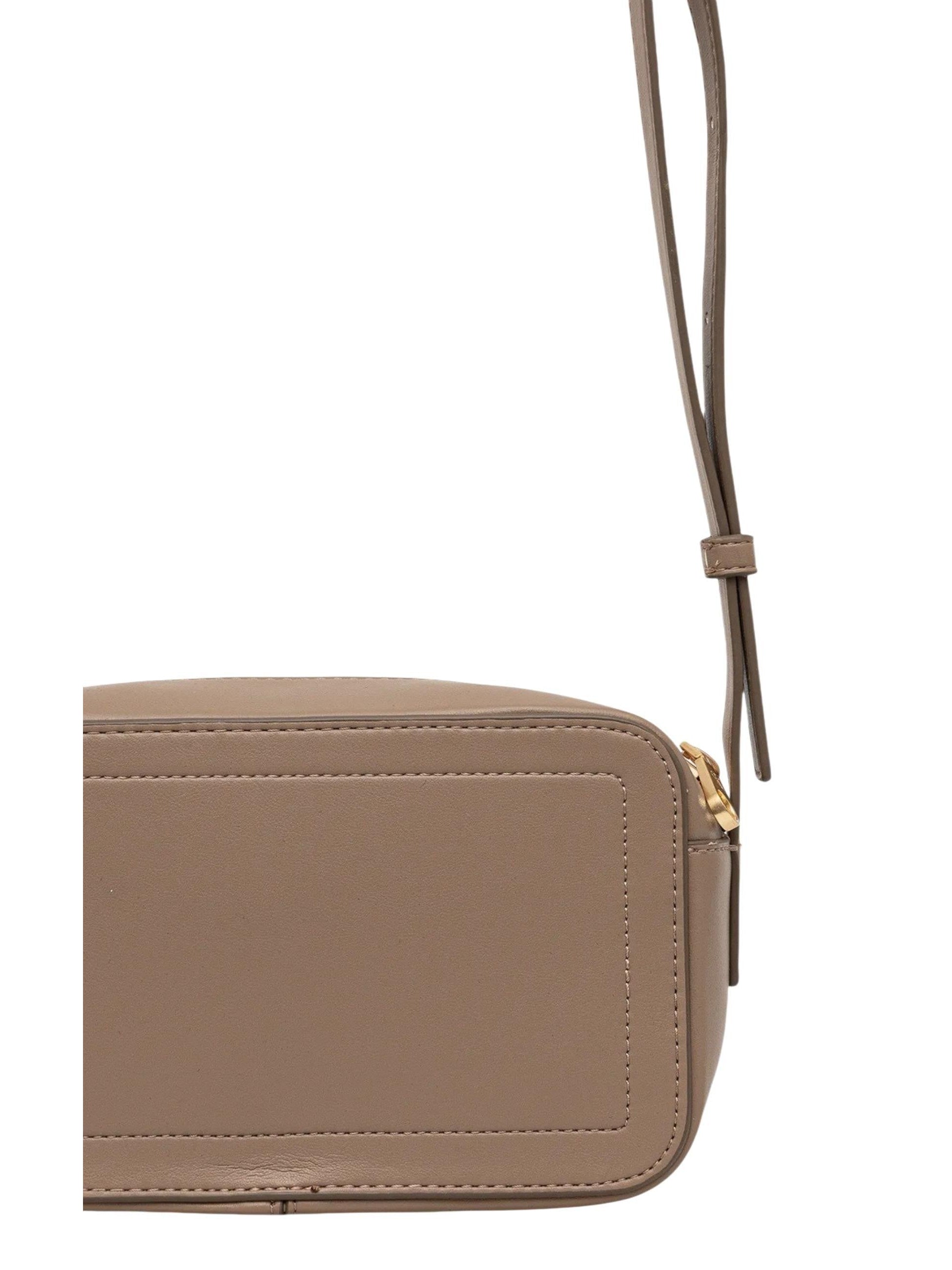 Calvin Klein · Дамска чанта · LV04F3220G | DontMiss.bg