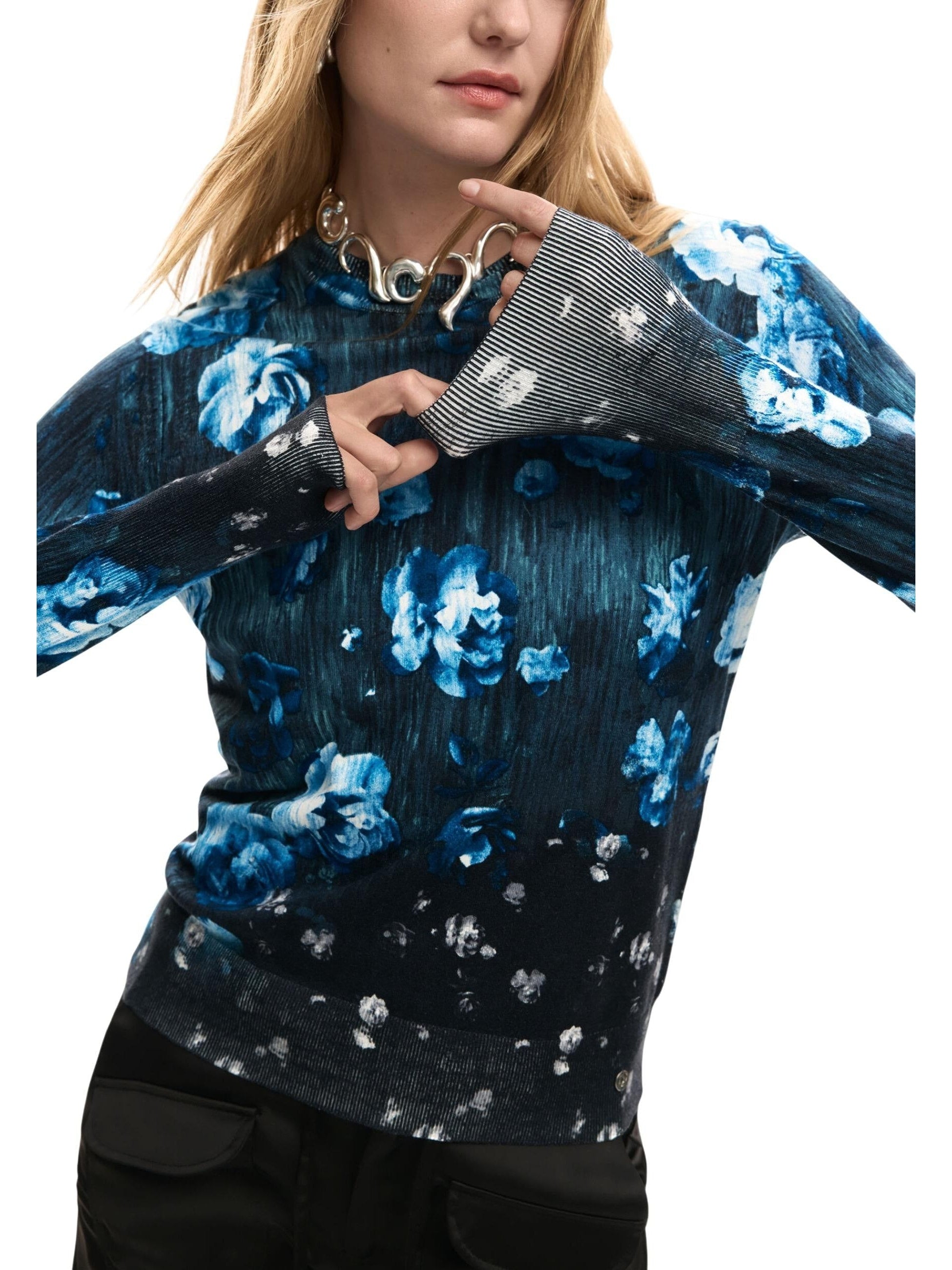 Desigual · Пуловер · 26SWJF11 | DontMiss.bg
