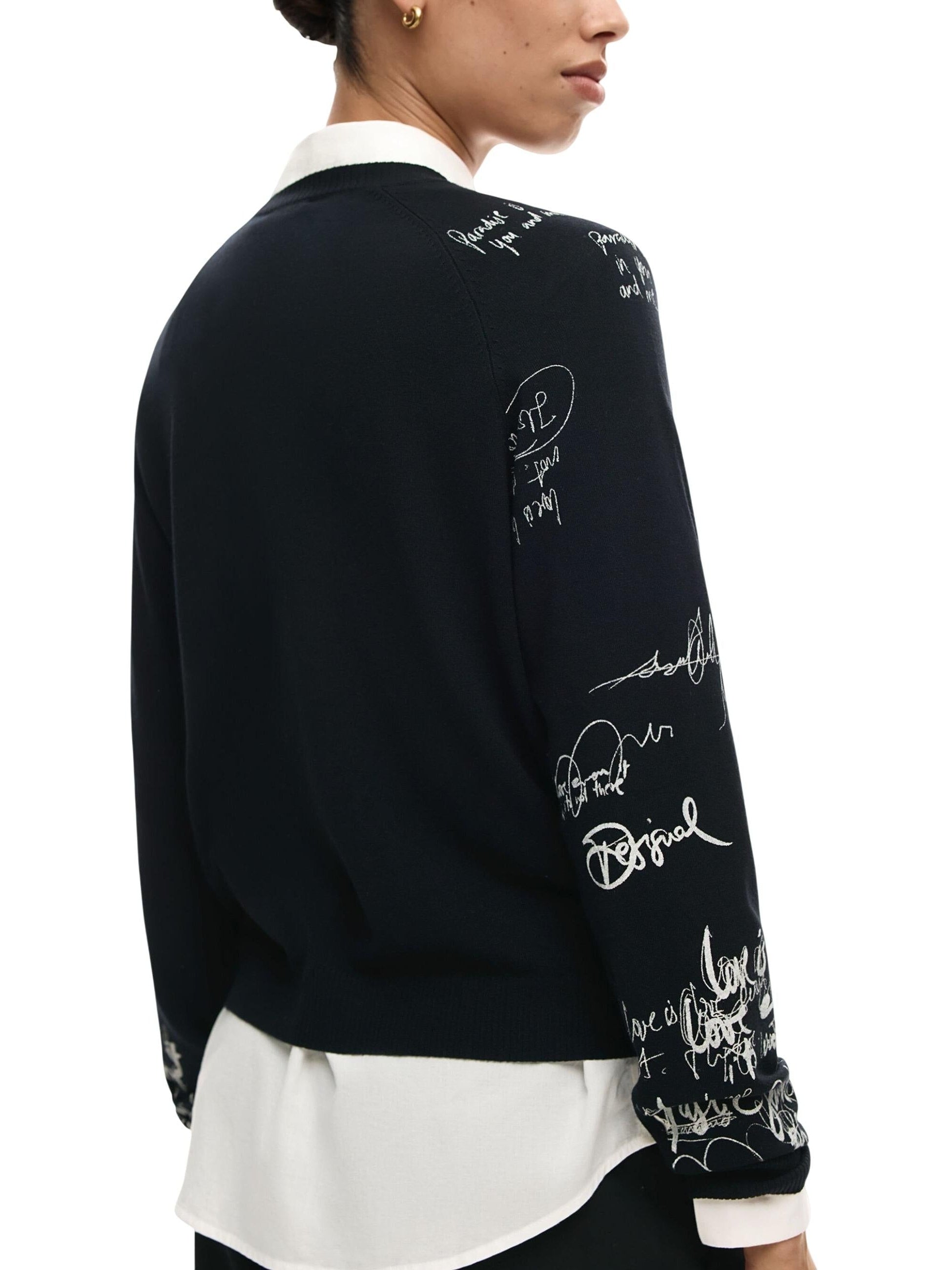 Desigual · Пуловер · 26SWJF10 | DontMiss.bg