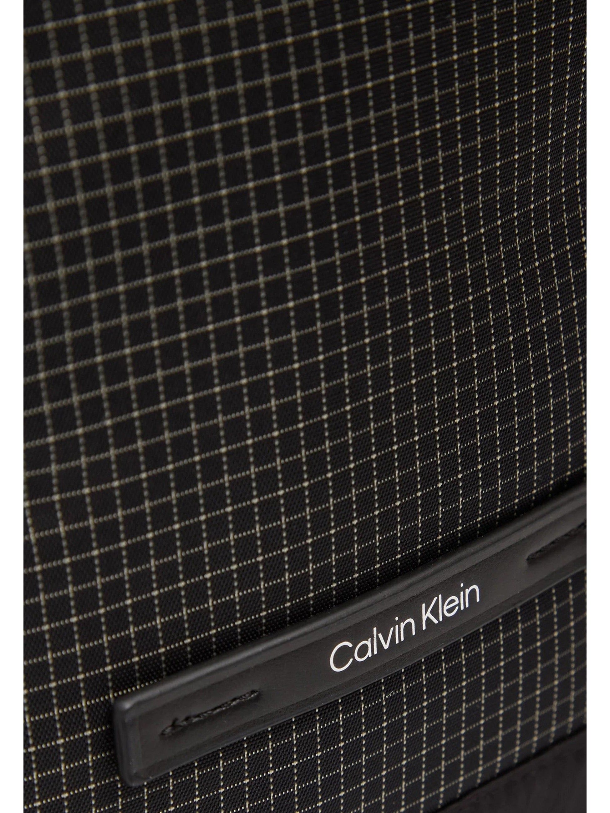 Calvin Klein · Чанта · LV04D3215G | DontMiss.bg