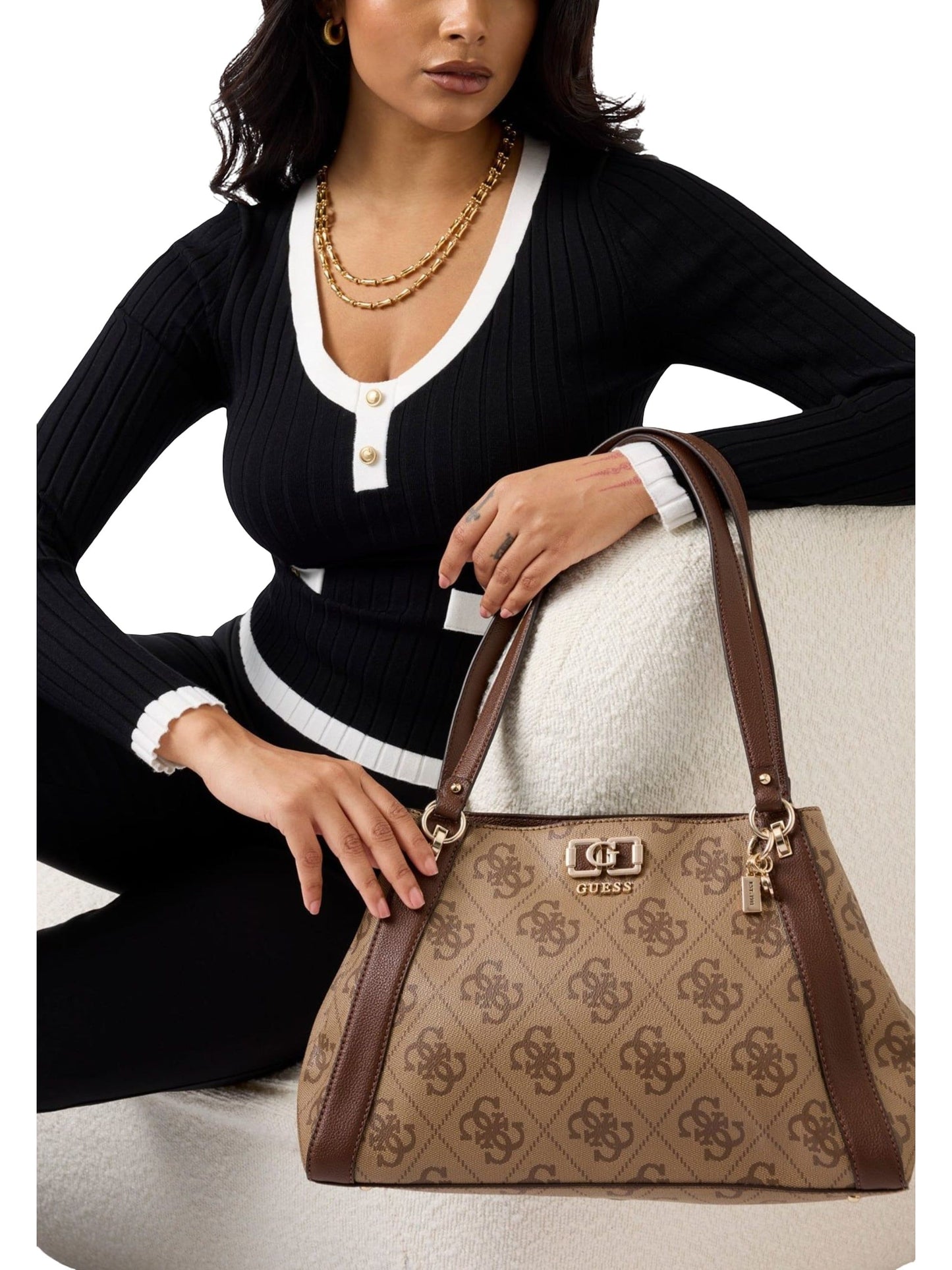 Guess · Дамска чанта · HWOS99 01220 | DontMiss.bg