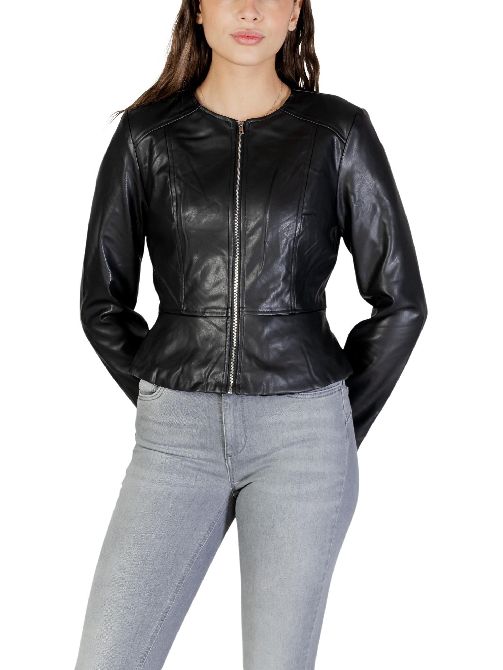 Jacqueline de Yong · Яке · 15353991 | DontMiss.bg