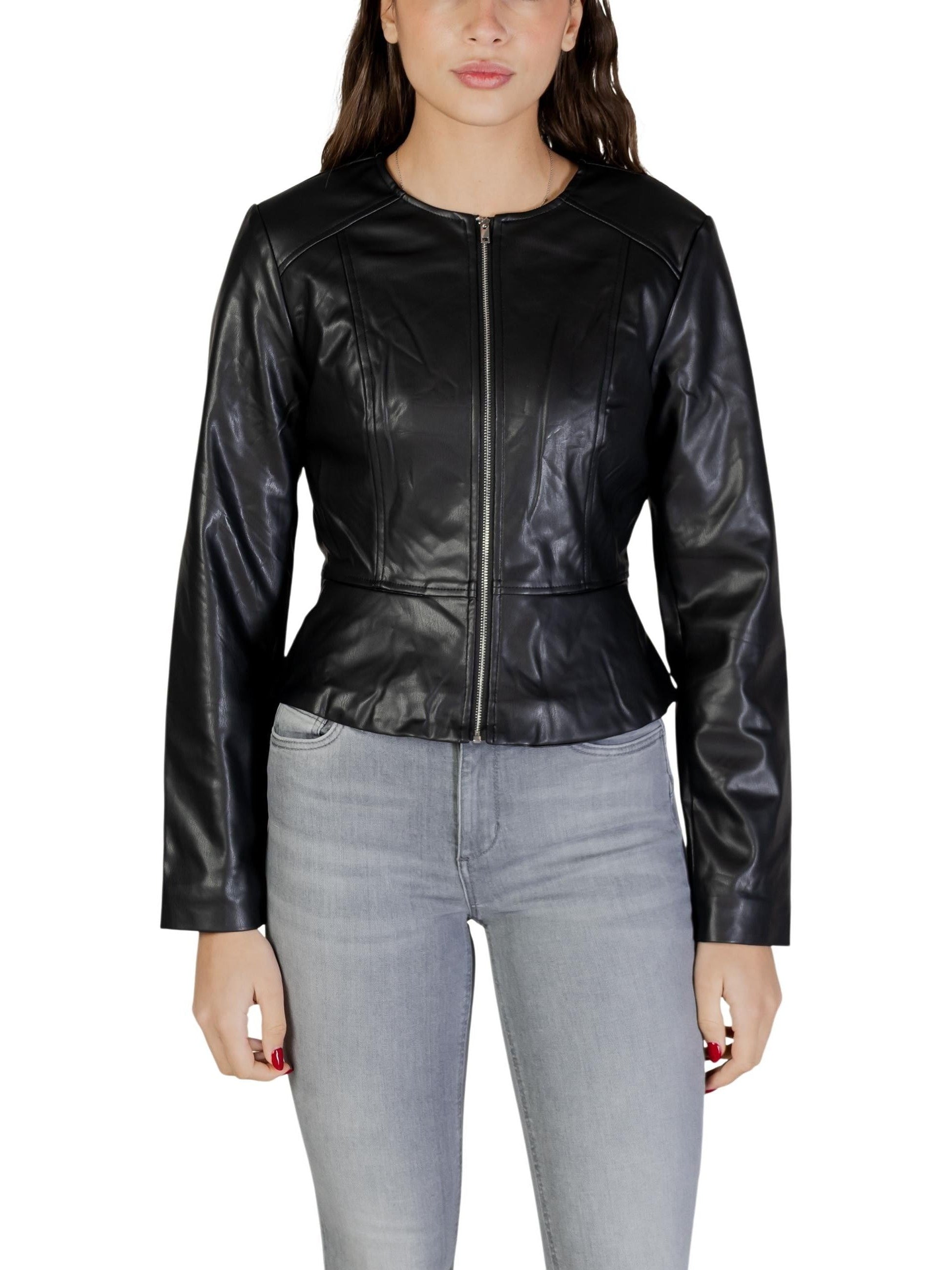 Jacqueline de Yong · Яке · 15353991 | DontMiss.bg