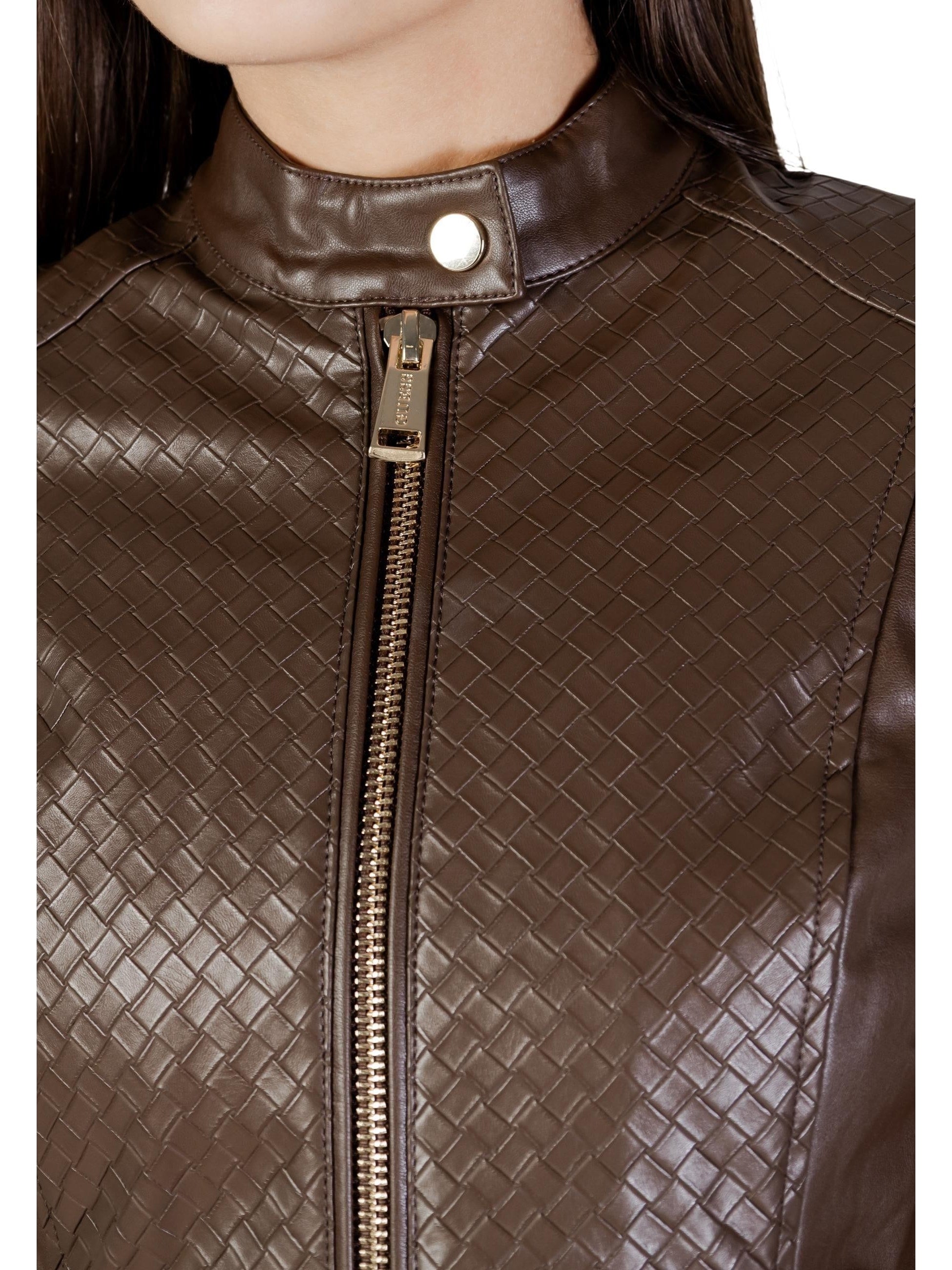 Guess · Яке · W6RL52 WL850 | DontMiss.bg