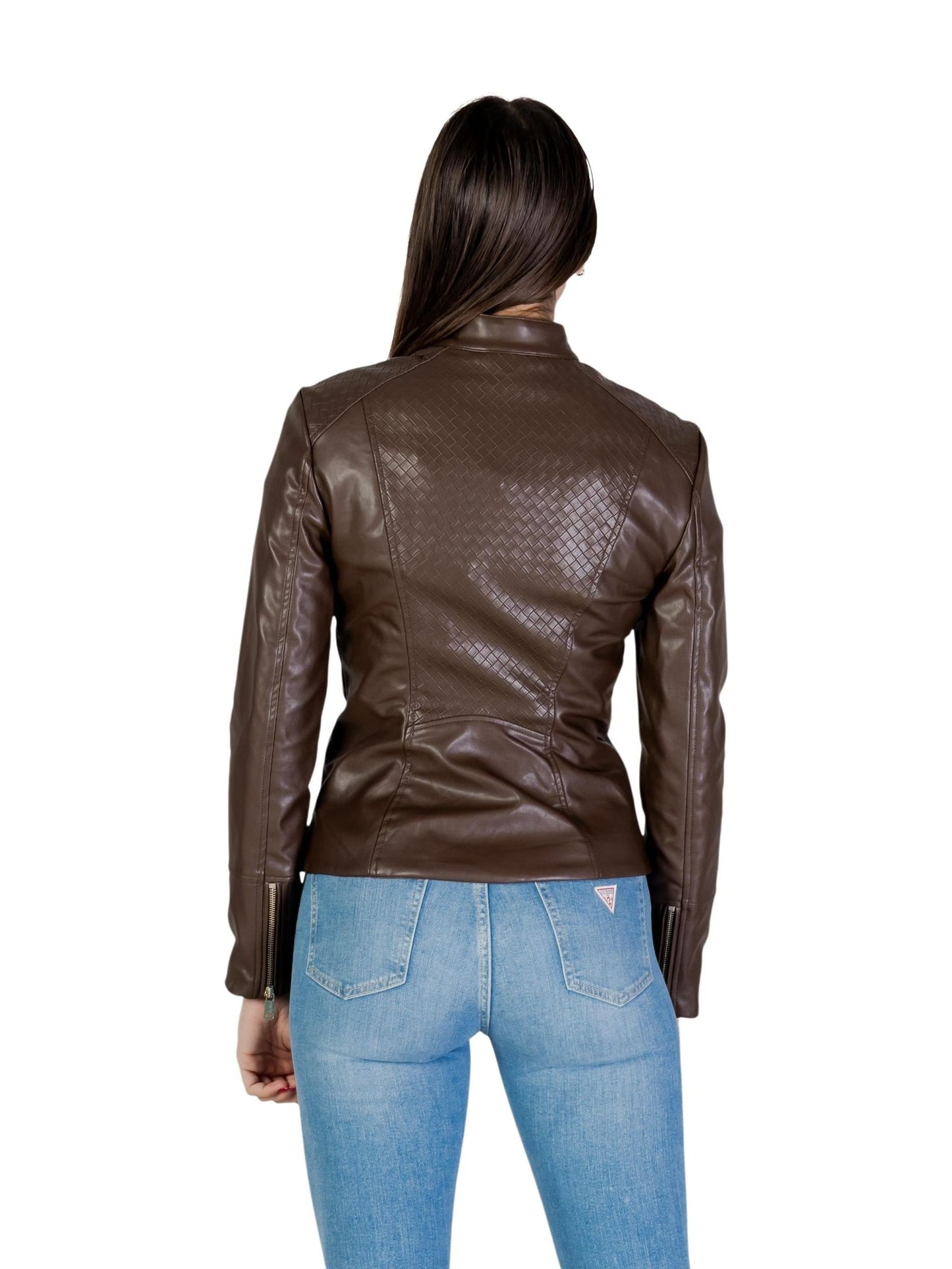 Guess · Яке · W6RL52 WL850 | DontMiss.bg