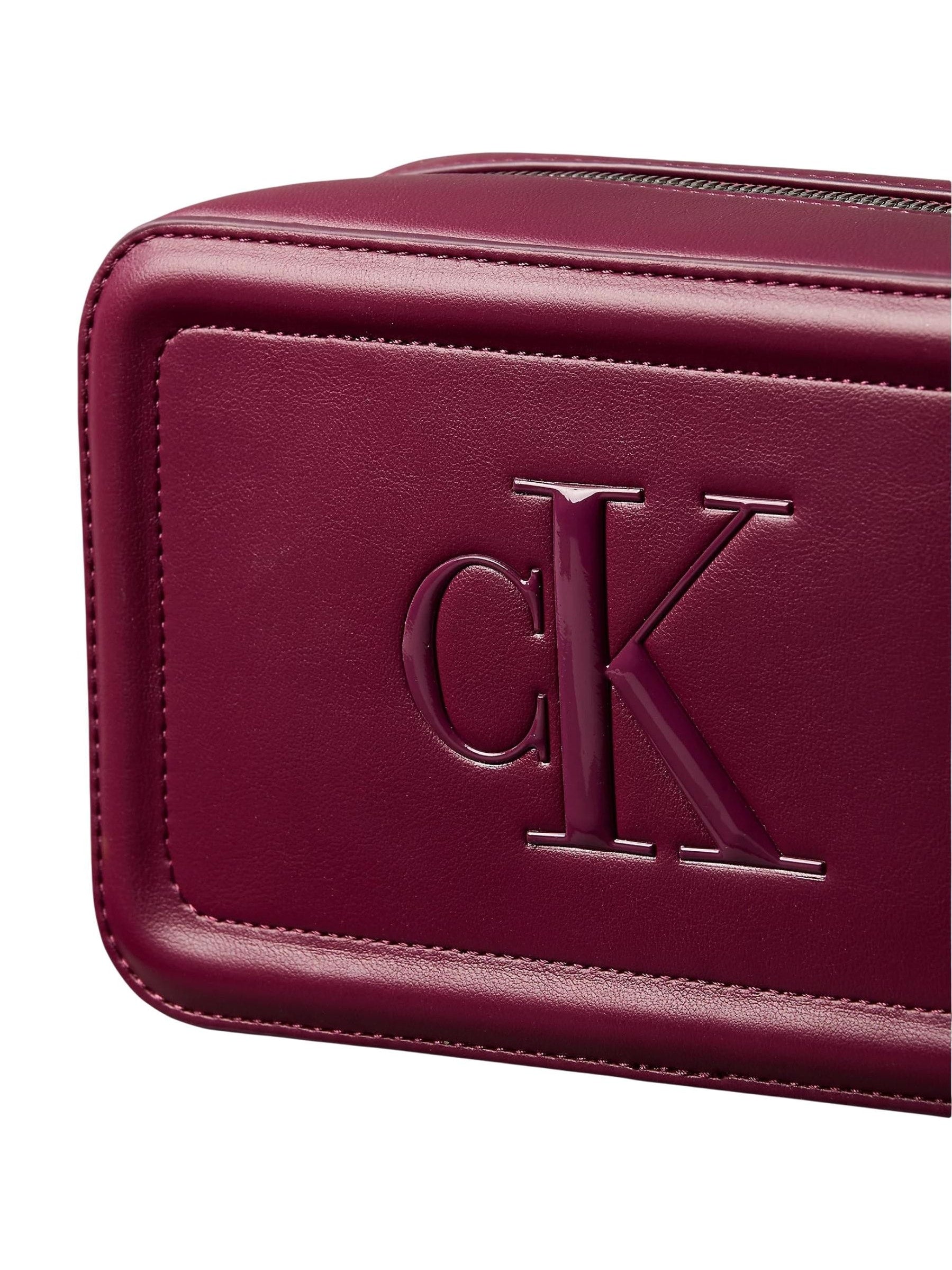 Calvin Klein · Дамска чанта · LV04F3220G | DontMiss.bg