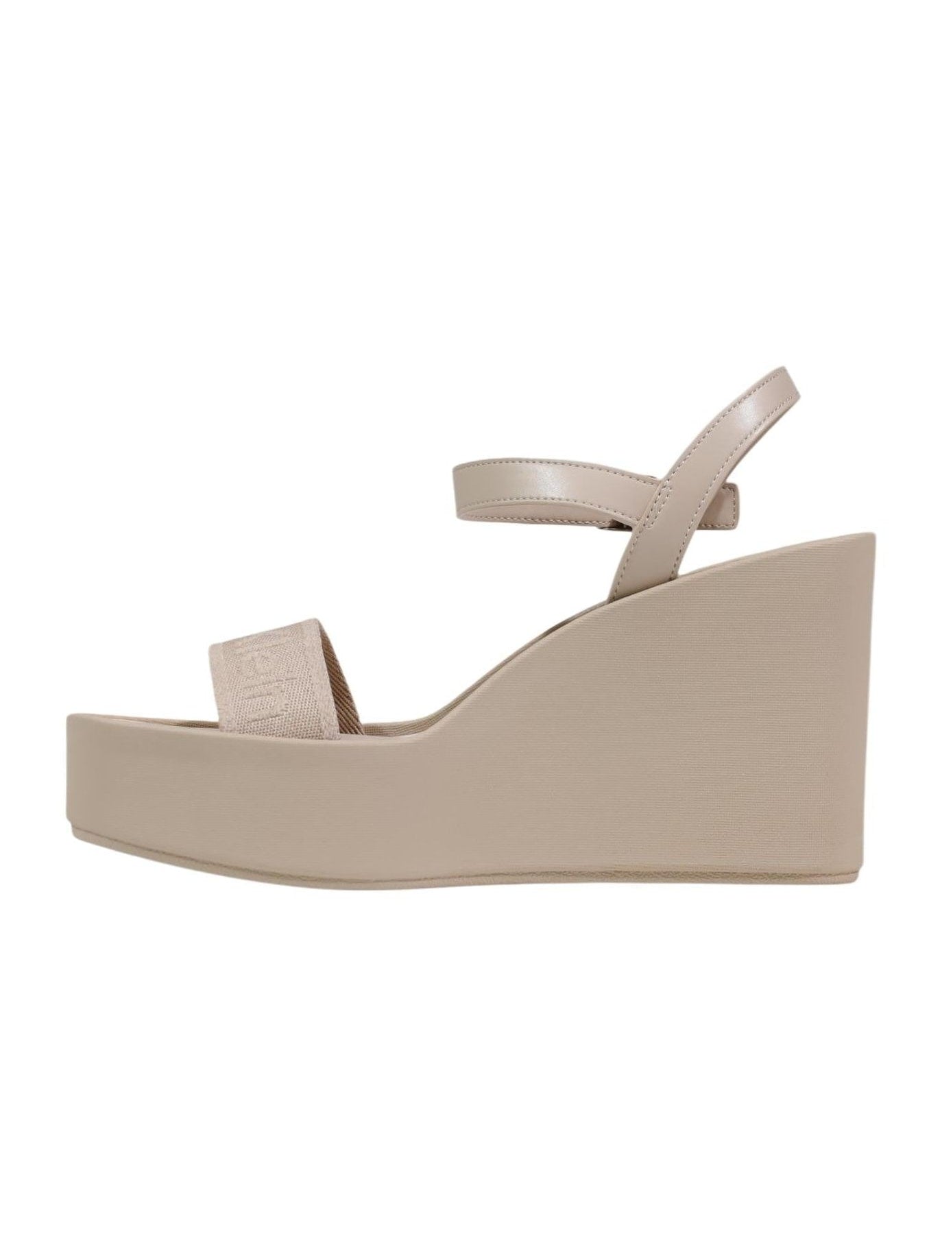 Сандали · Бежов