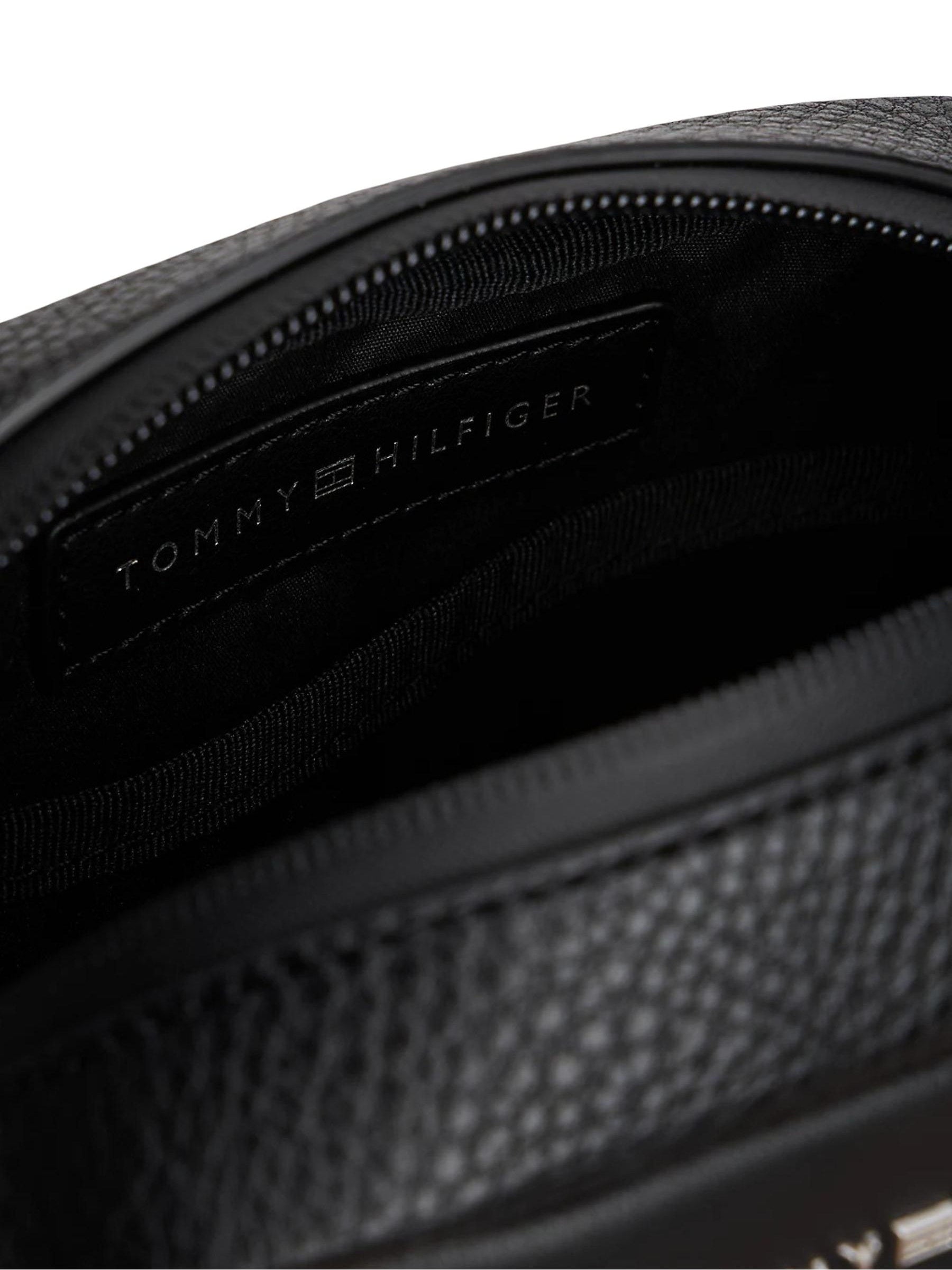 Tommy Hilfiger · Чанта · AM0AM14019 | DontMiss.bg