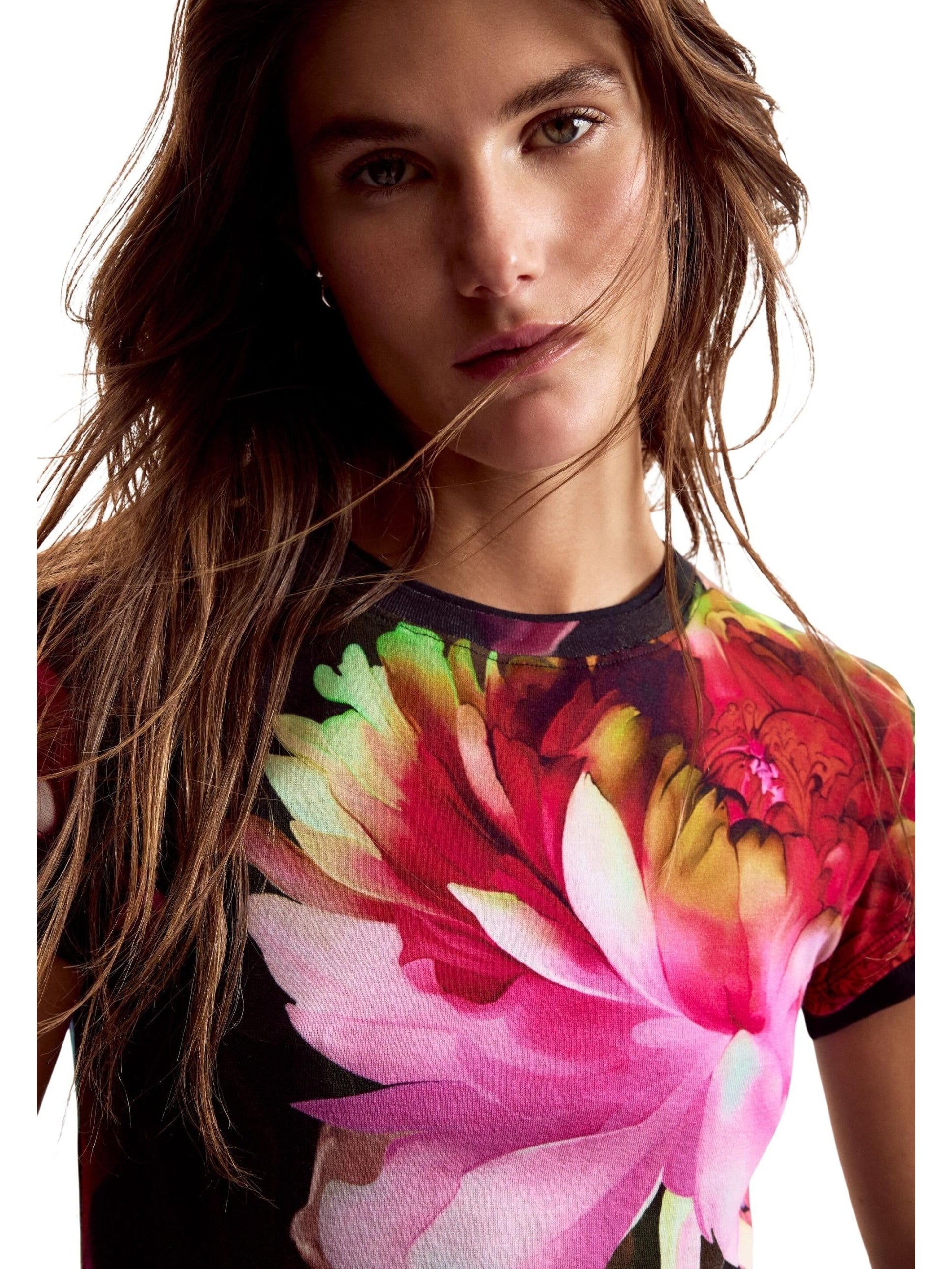 Desigual · Тениска · 26SWTK49 | DontMiss.bg
