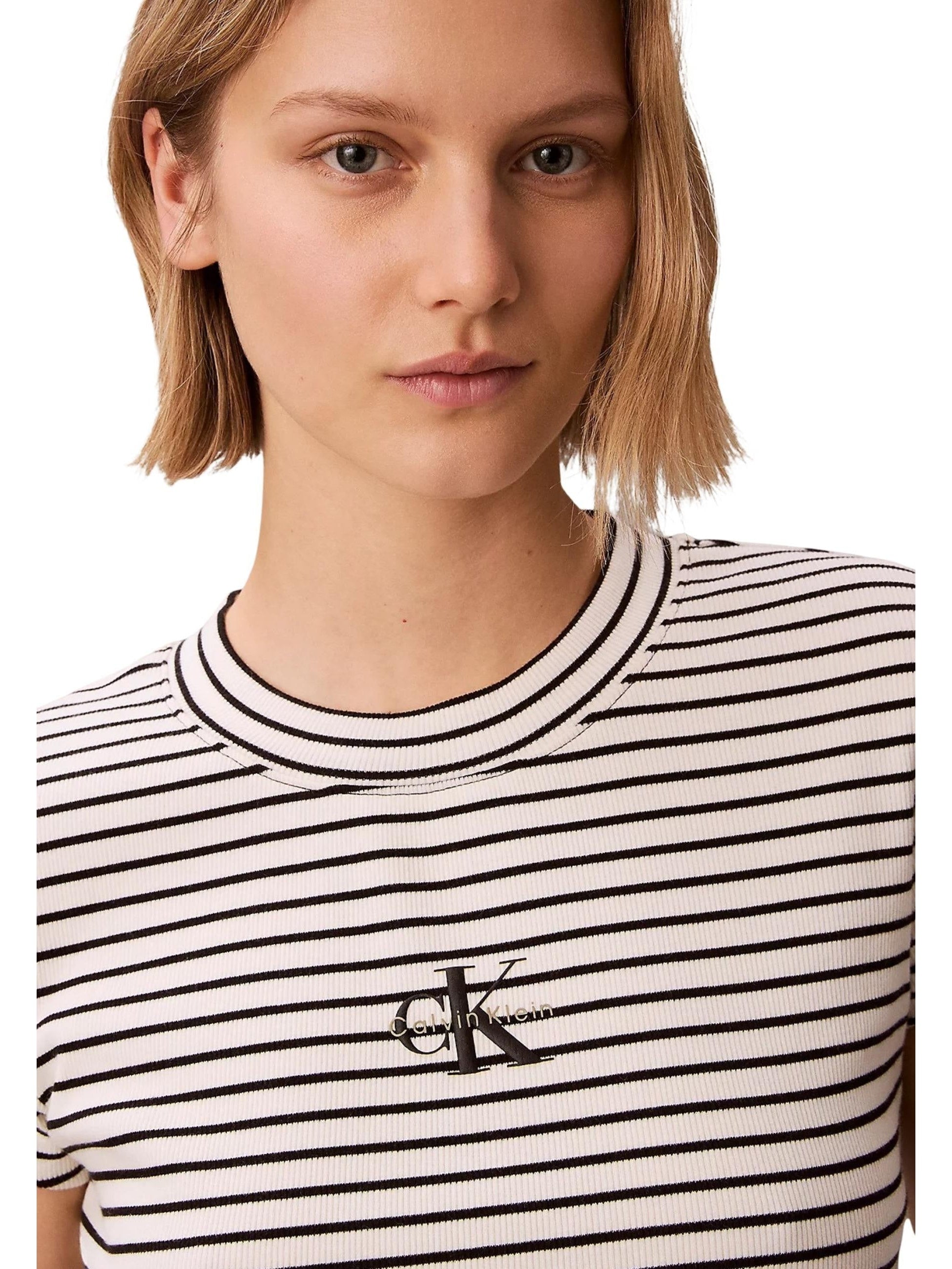 Calvin Klein Jeans · Тениска · LV047F833G | DontMiss.bg