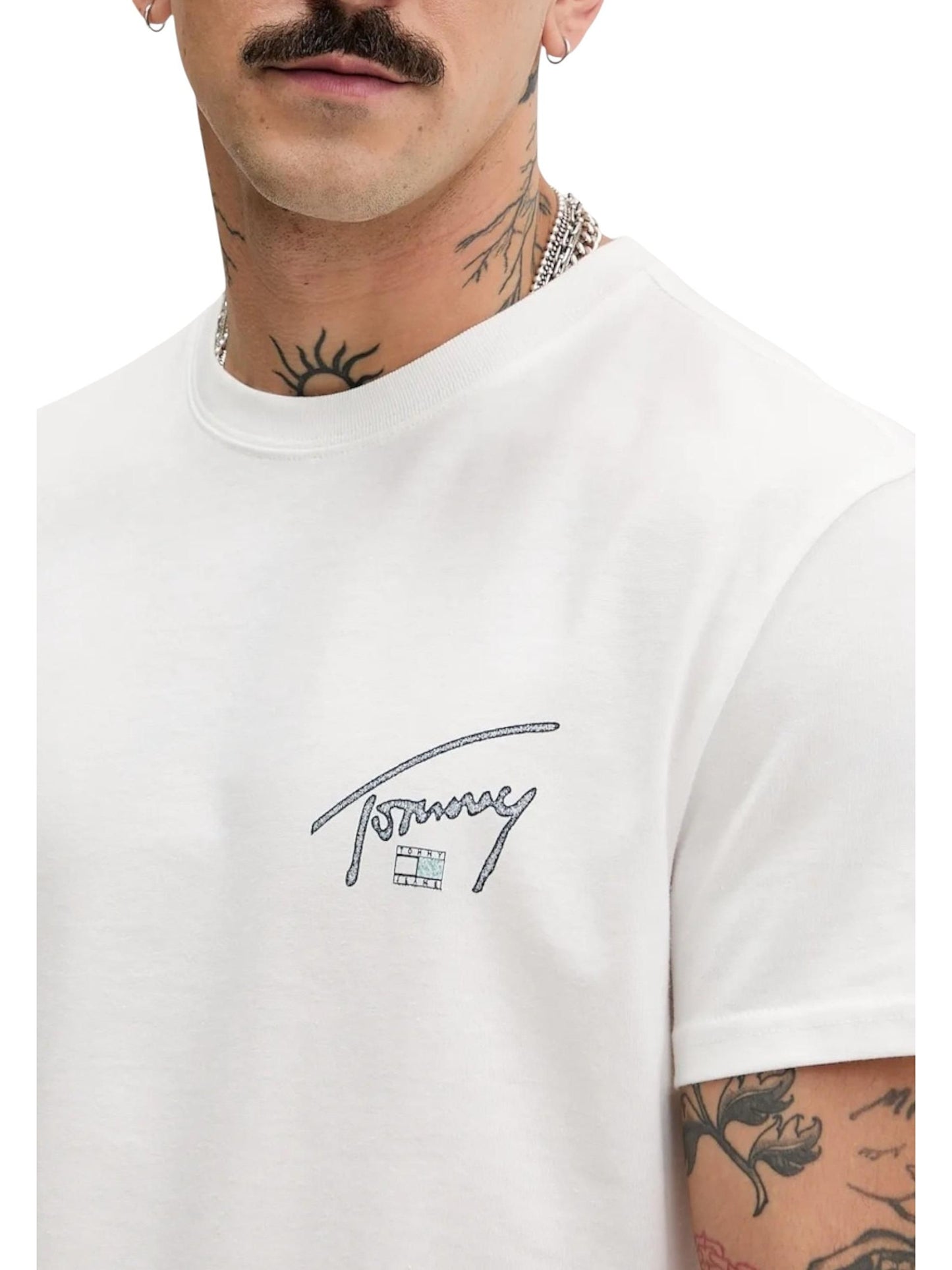 Tommy Jeans · Тениска · DM0DM22320 | DontMiss.bg