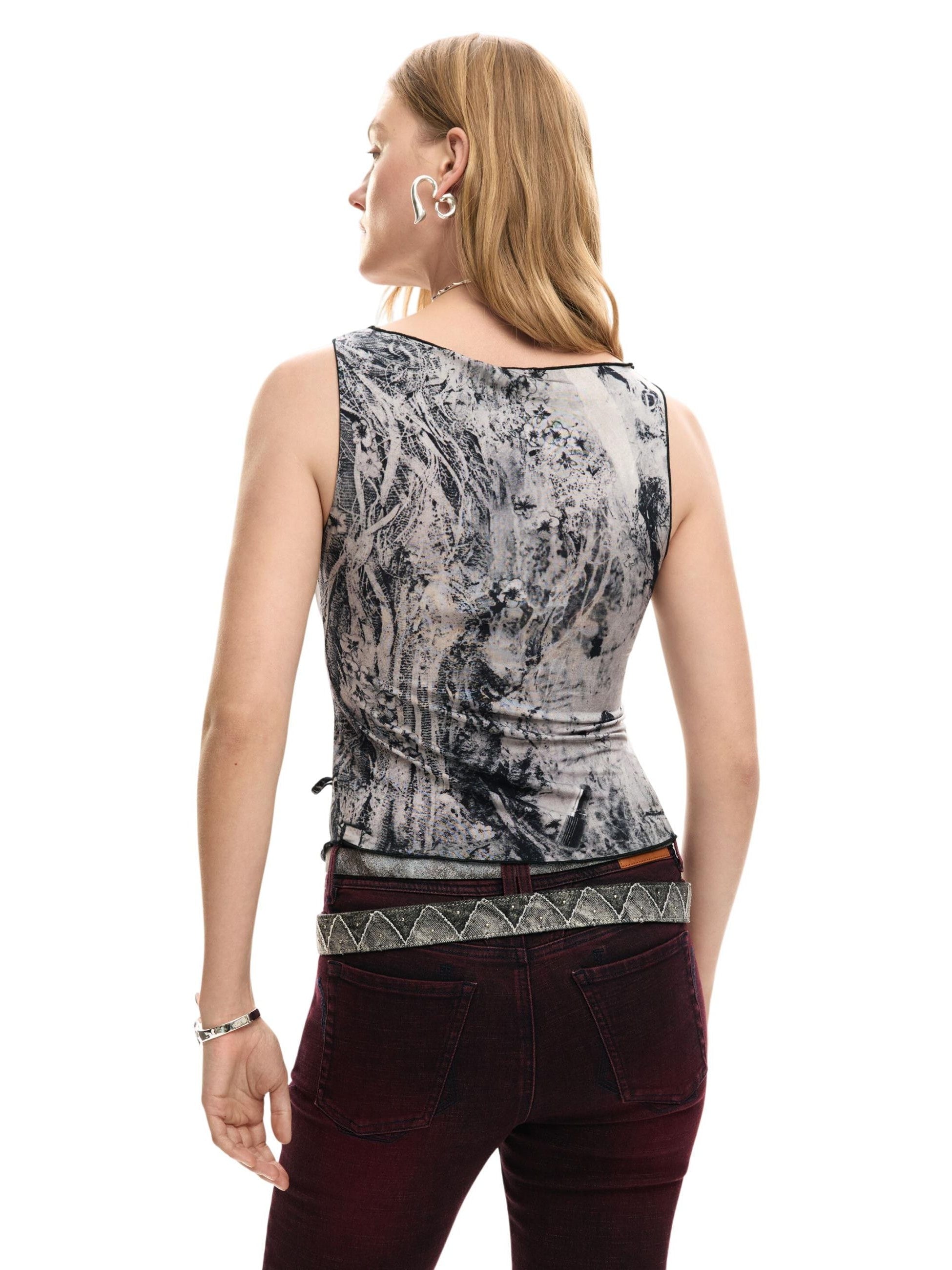 Desigual · Тениска · 26SWTK12 | DontMiss.bg