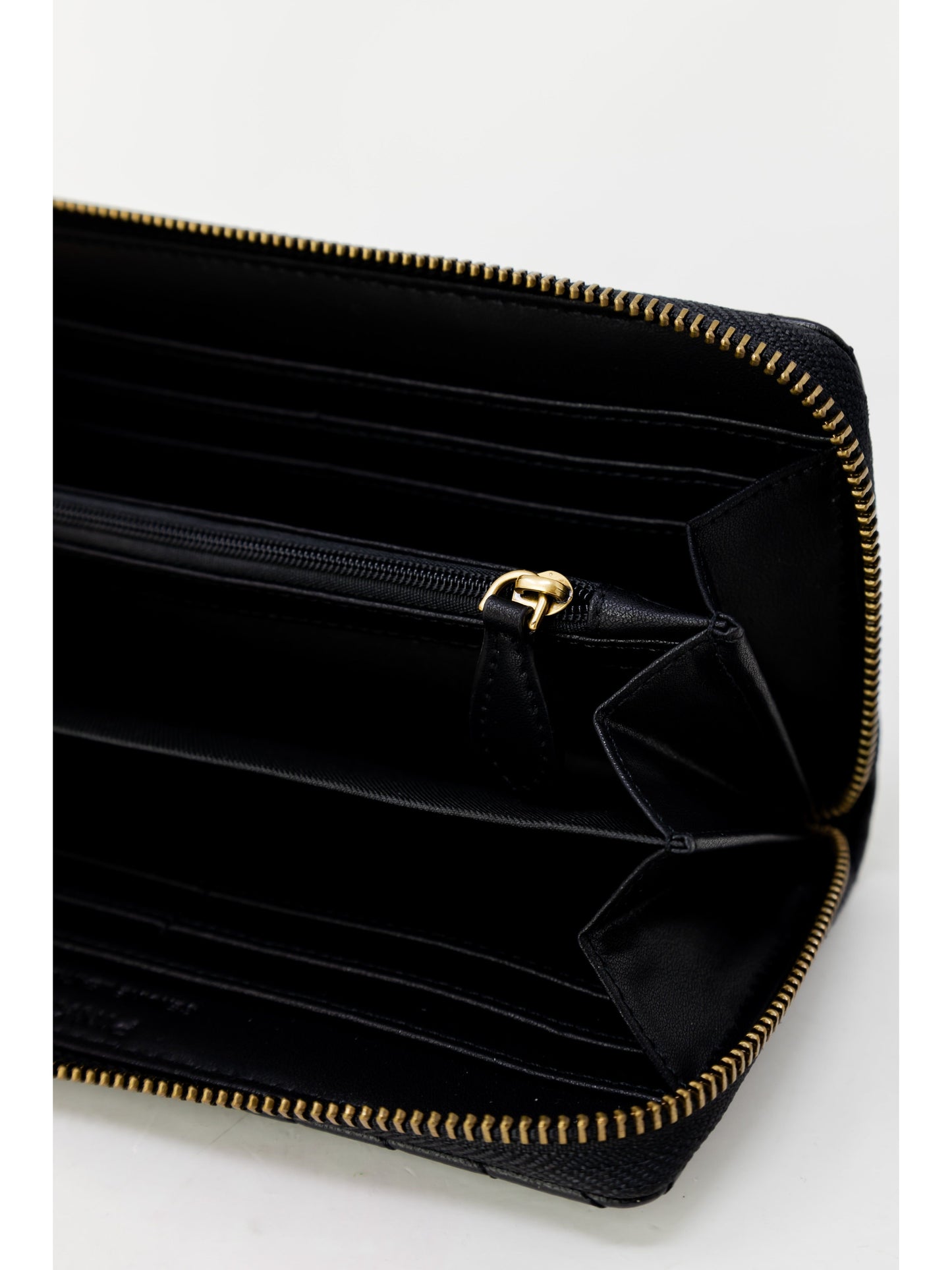 PINKO · Портфейл · 100250 A0GK | DontMiss.bg