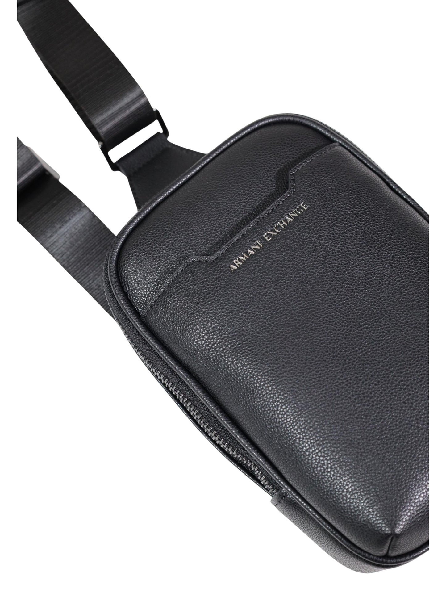 Armani Exchange · Чанта · XM002587 AF22651 | DontMiss.bg