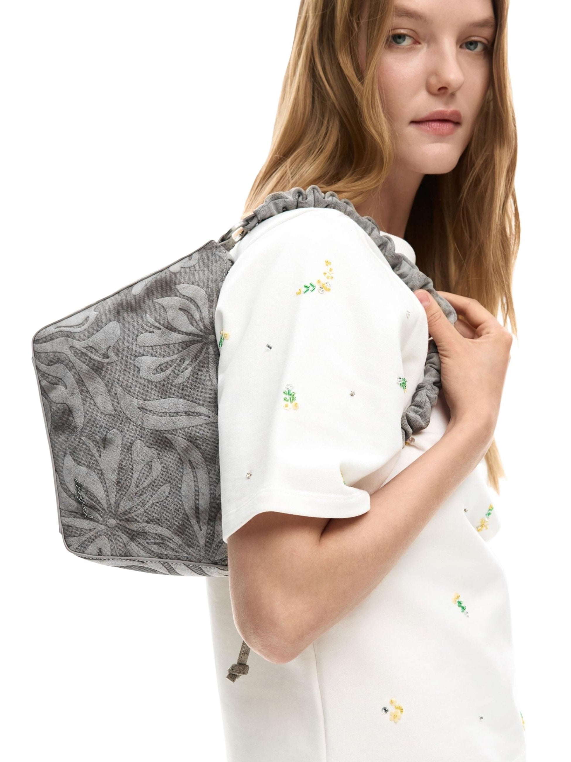 Desigual · Дамска чанта · 26SAXPA5 | DontMiss.bg