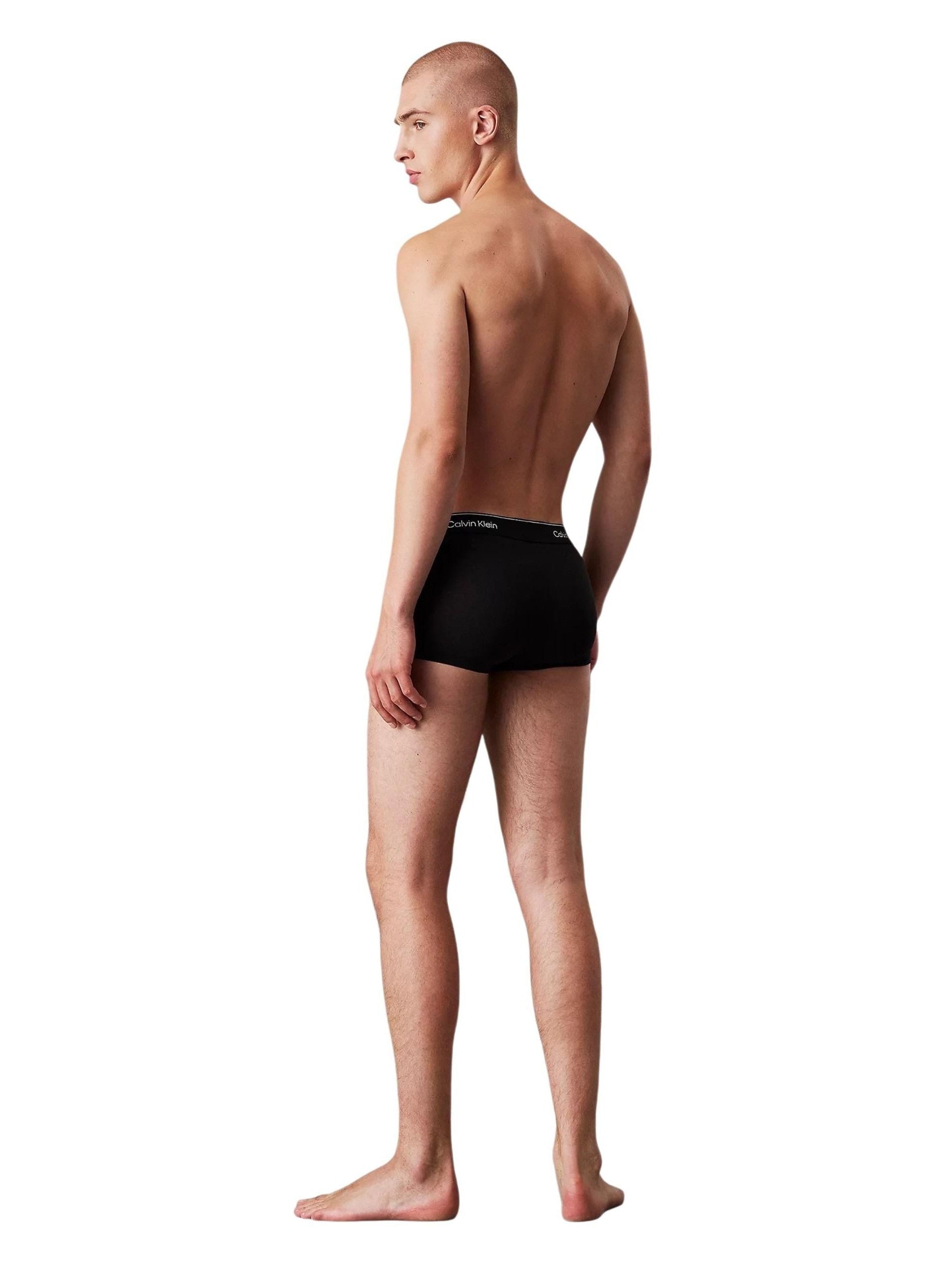Calvin Klein Underwear · Боксерки · LV00NB4389 | DontMiss.bg
