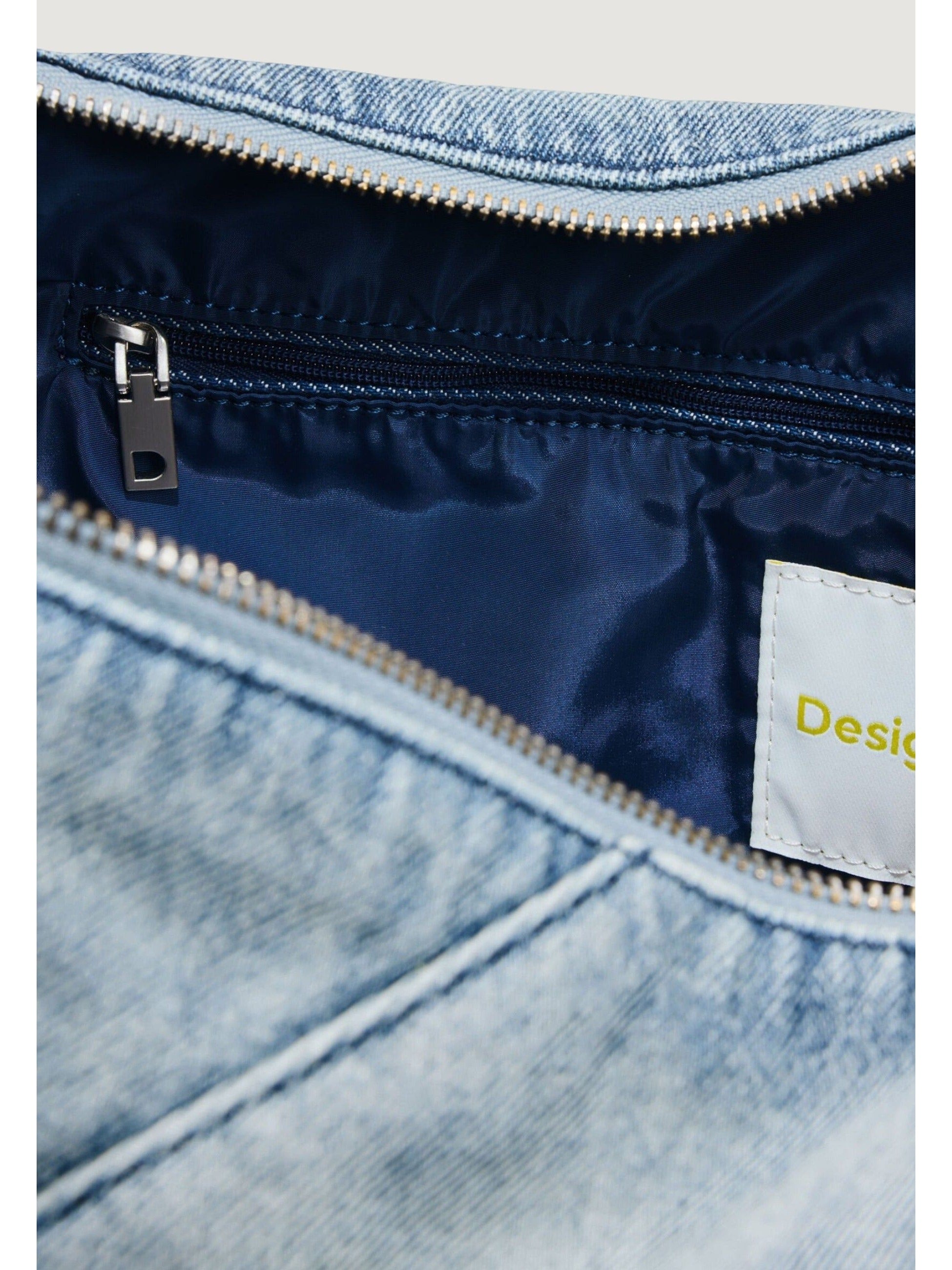 Desigual · Дамска чанта · 26SAXD27 | DontMiss.bg