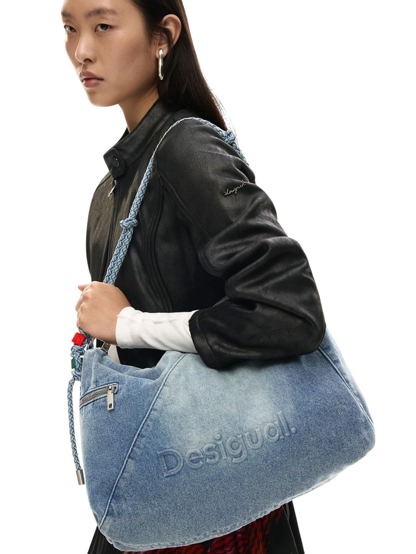 Desigual · Дамска чанта · 26SAXD27 | DontMiss.bg
