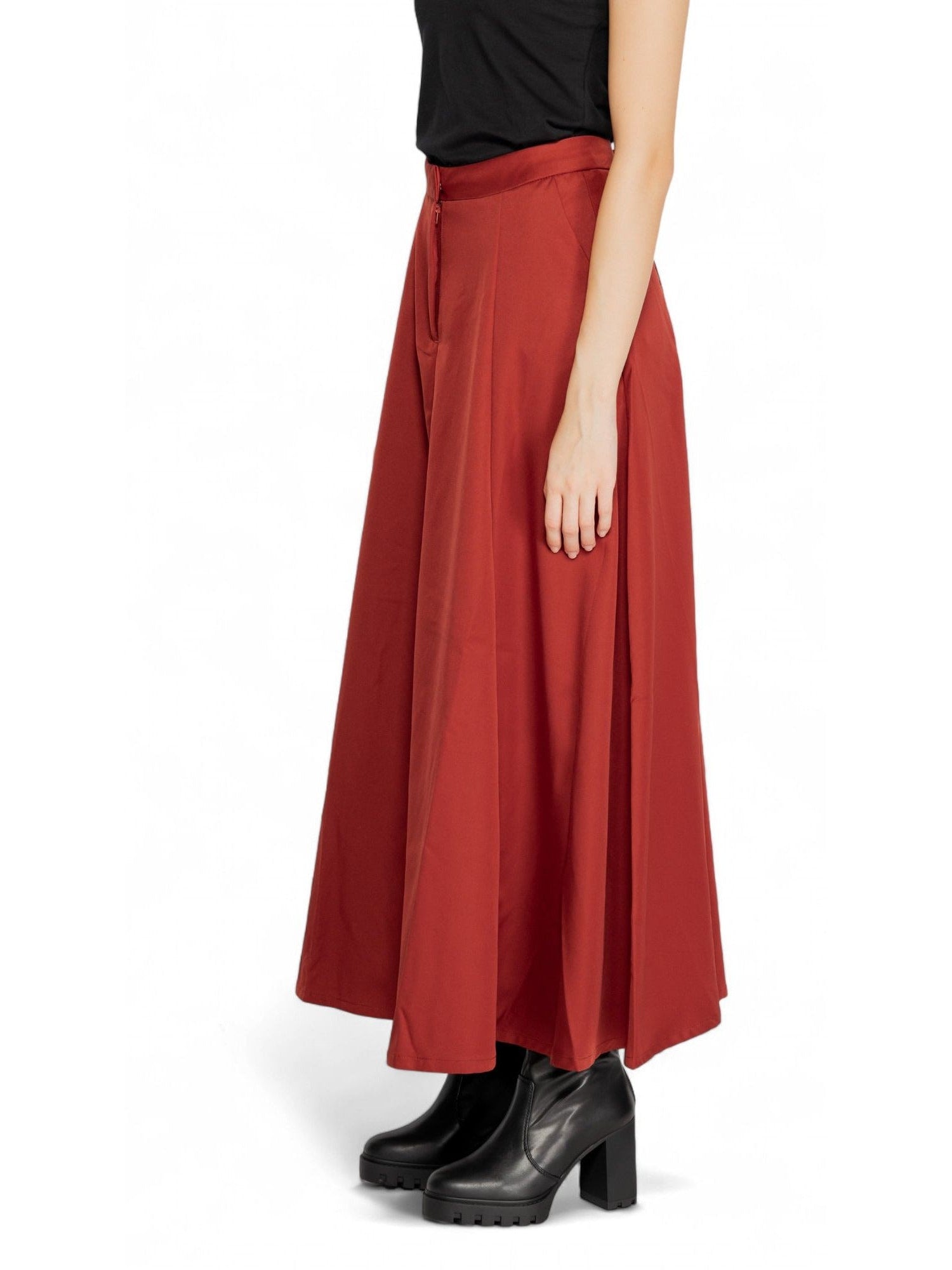 Vero Moda · Пола · 10311428 | DontMiss.bg
