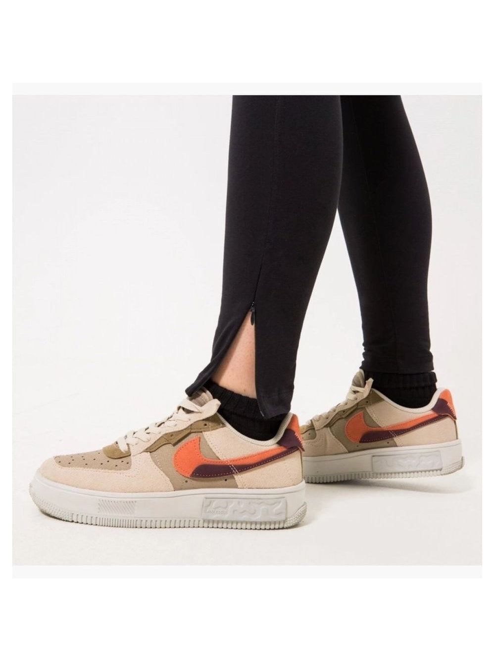 Champion · Клин · Черен | DontMiss.bg