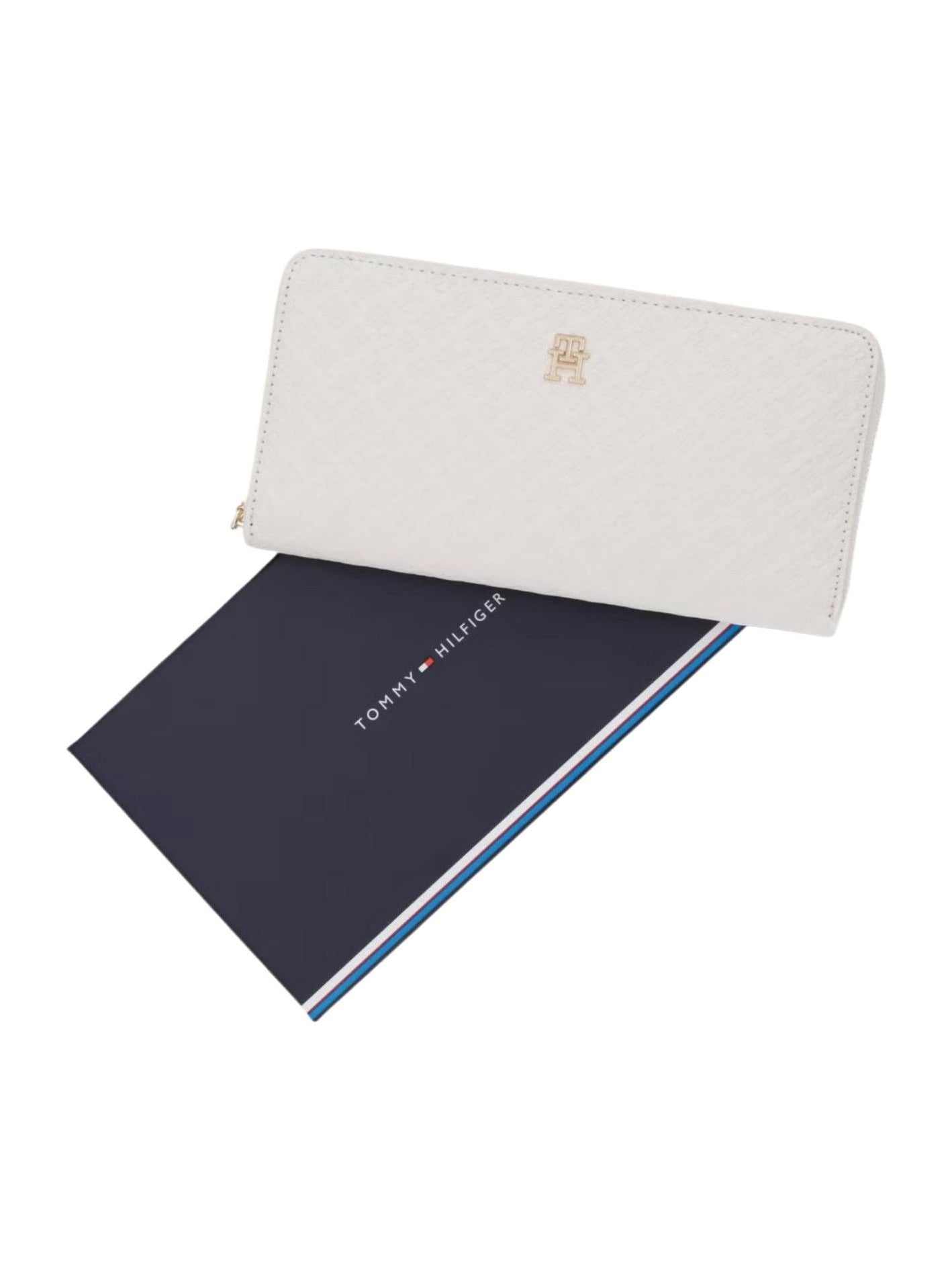 Tommy Hilfiger · Портфейл · TH ICON LRG ZA MONO | DontMiss.bg