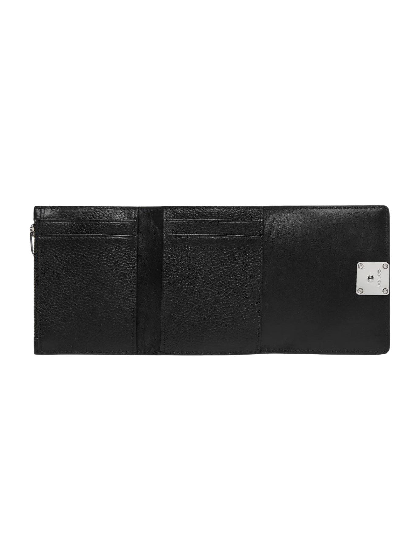 Calvin Klein · Портфейл · EMBLEM HW PEBBLE TRIFOLD W/ZIP | DontMiss.bg