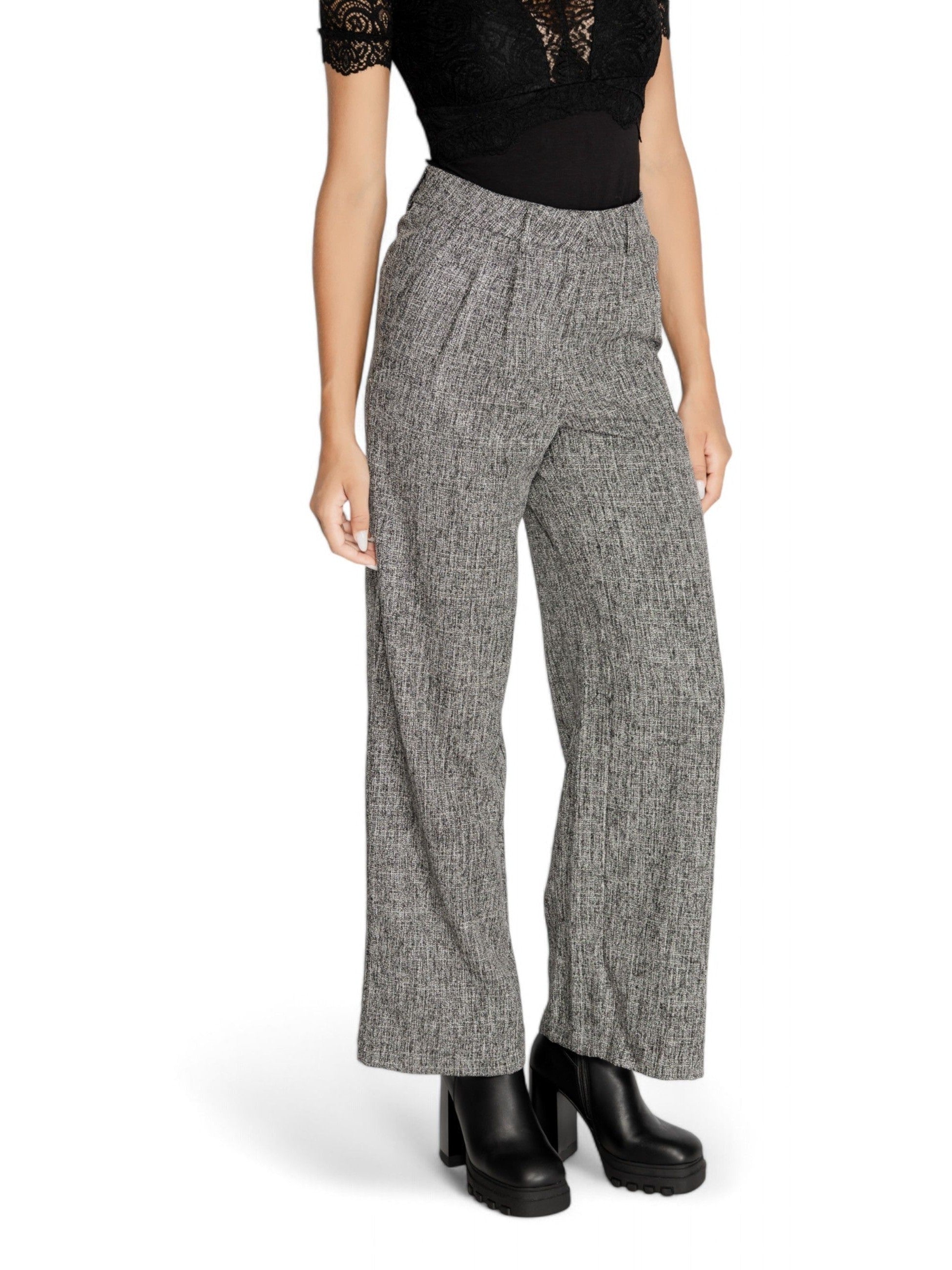 Vila Clothes · Панталони · 14098697 | DontMiss.bg