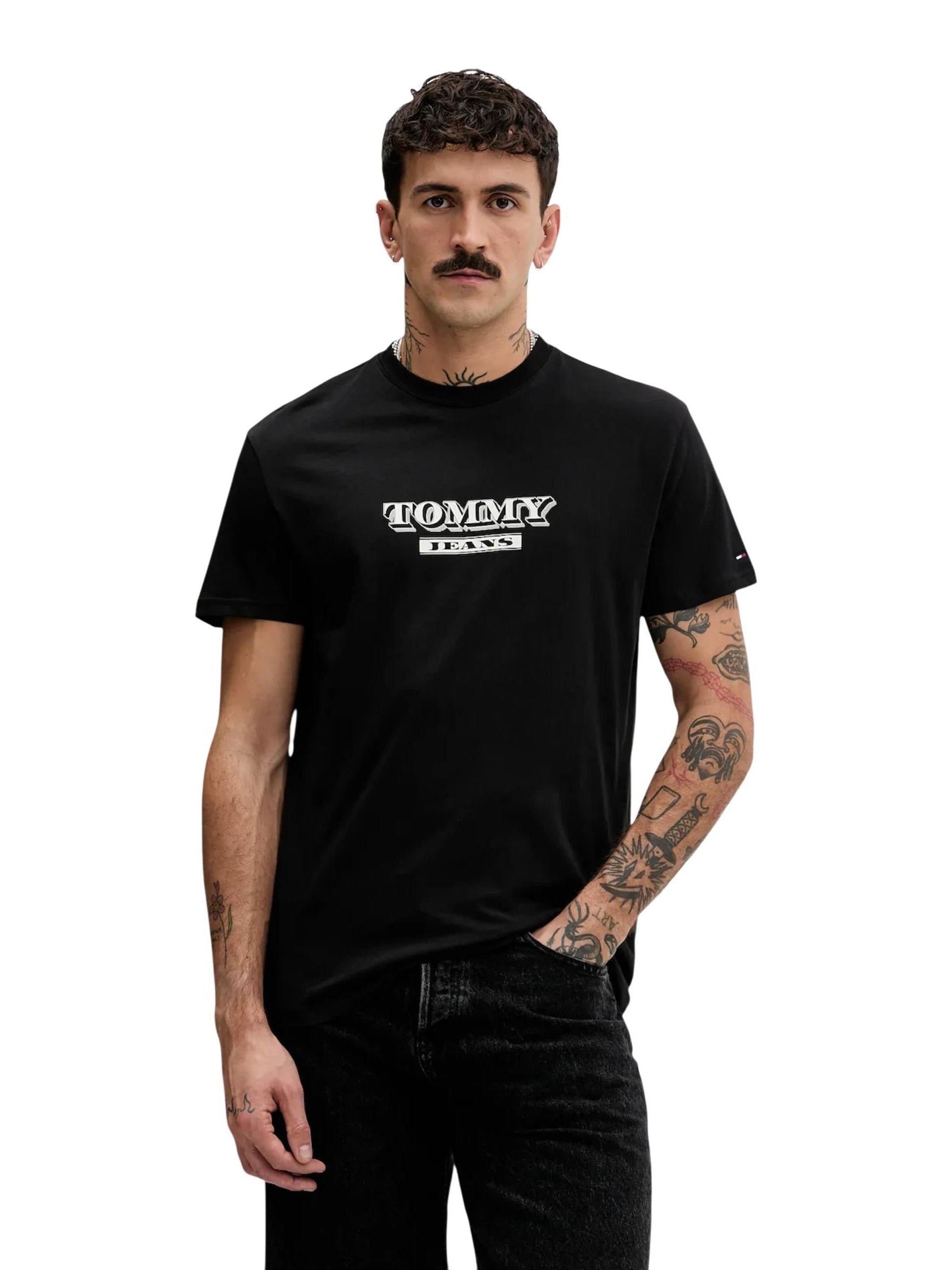 Tommy Jeans · Тениска · TJM REG BILLS FONT | DontMiss.bg