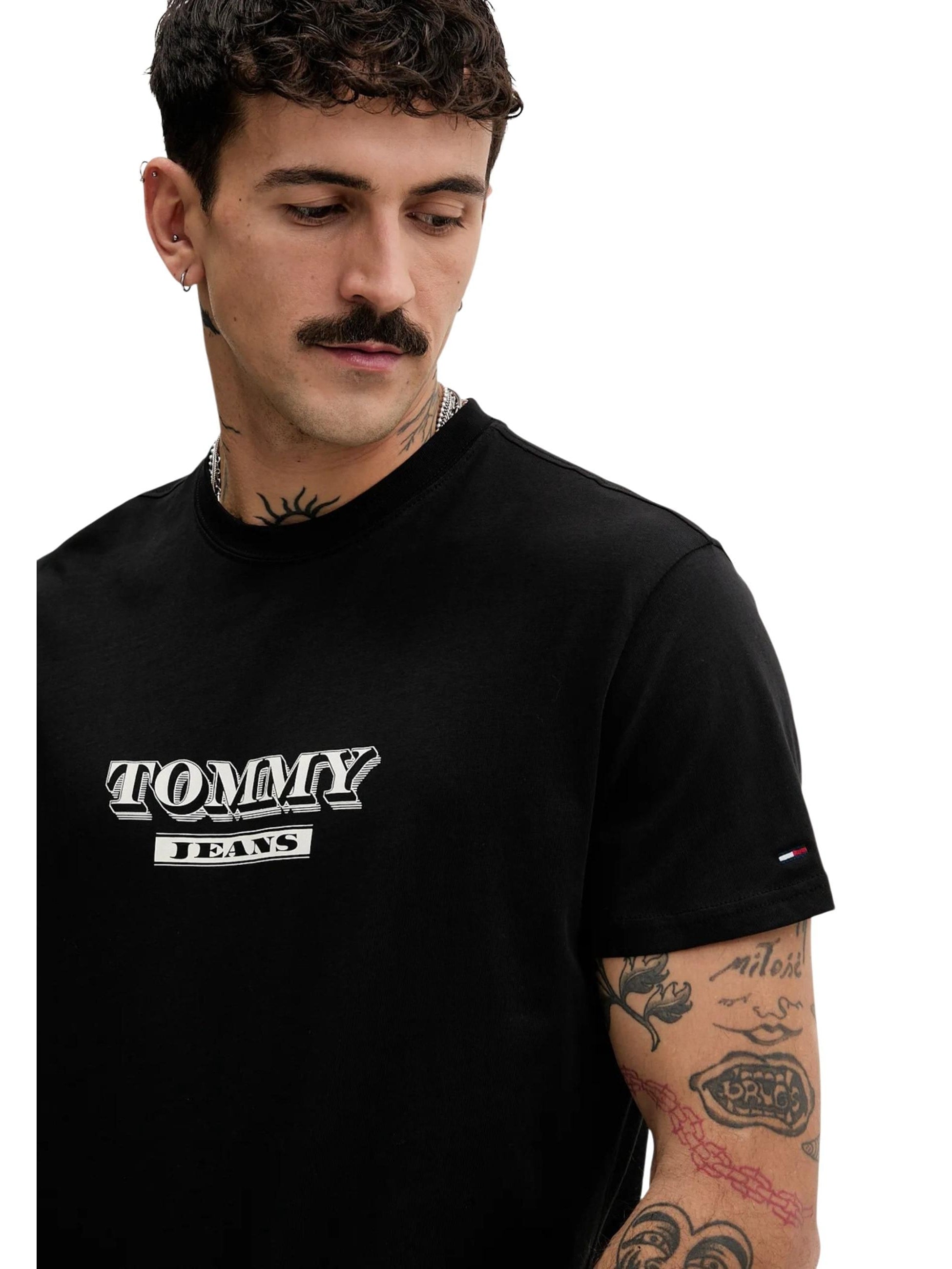 Tommy Jeans · Тениска · TJM REG BILLS FONT | DontMiss.bg