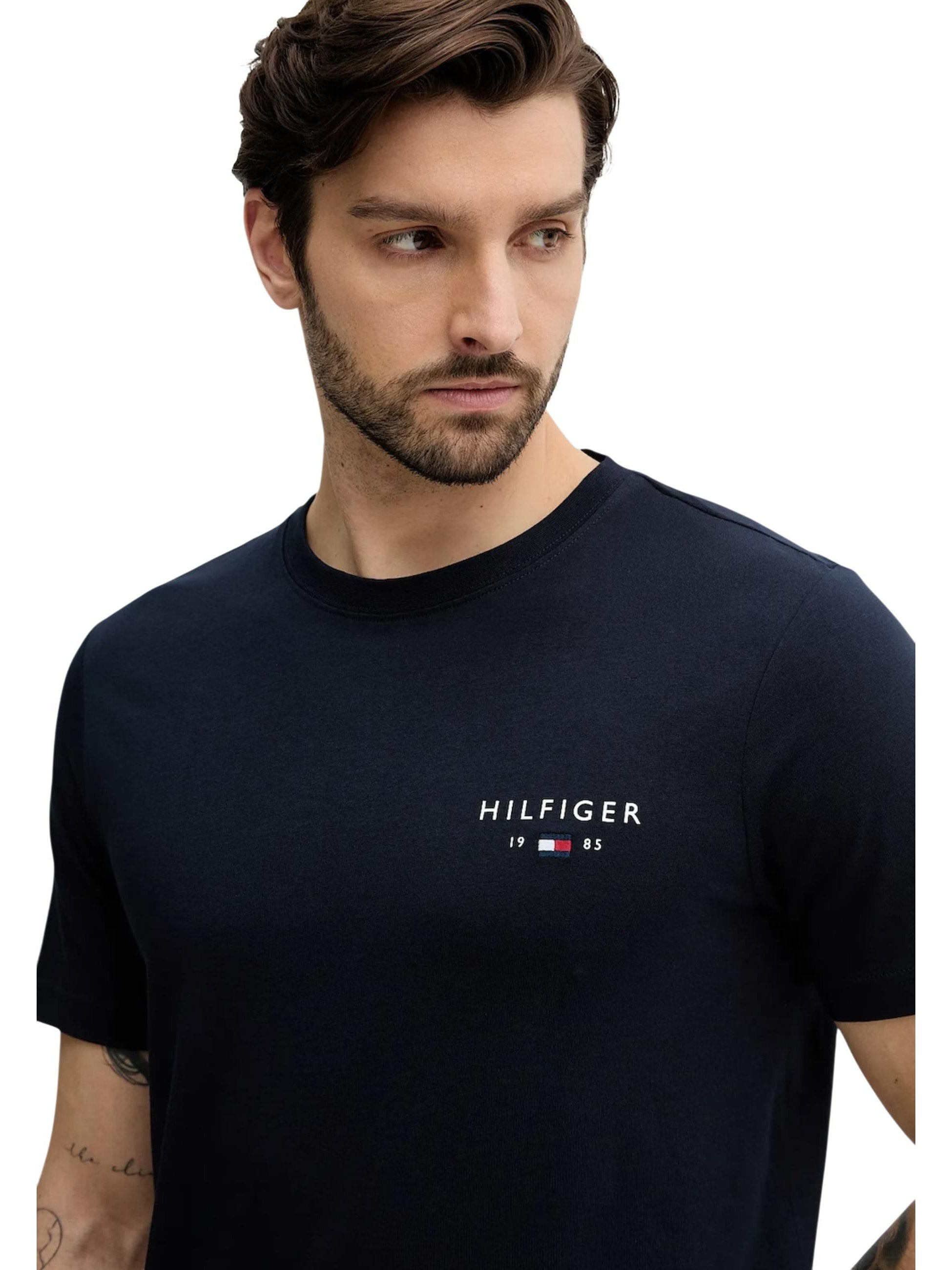 Tommy Jeans · Тениска · BRAND LOVE SMALL HIL | DontMiss.bg