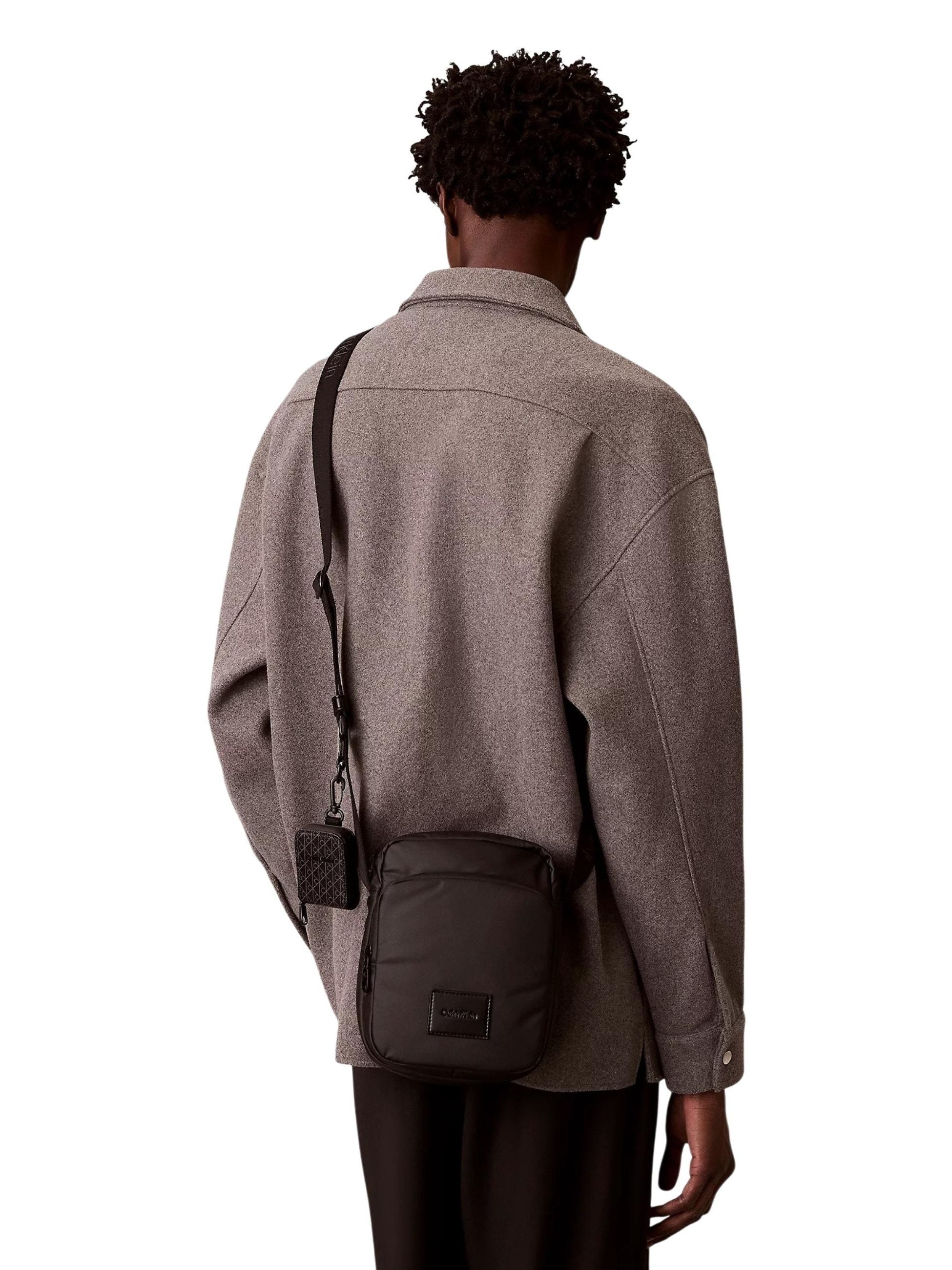 Calvin Klein · Чанта · PUFFER UTILITY REPORTER | DontMiss.bg