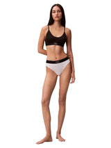 Calvin Klein Underwear · Прашки · THONG | DontMiss.bg