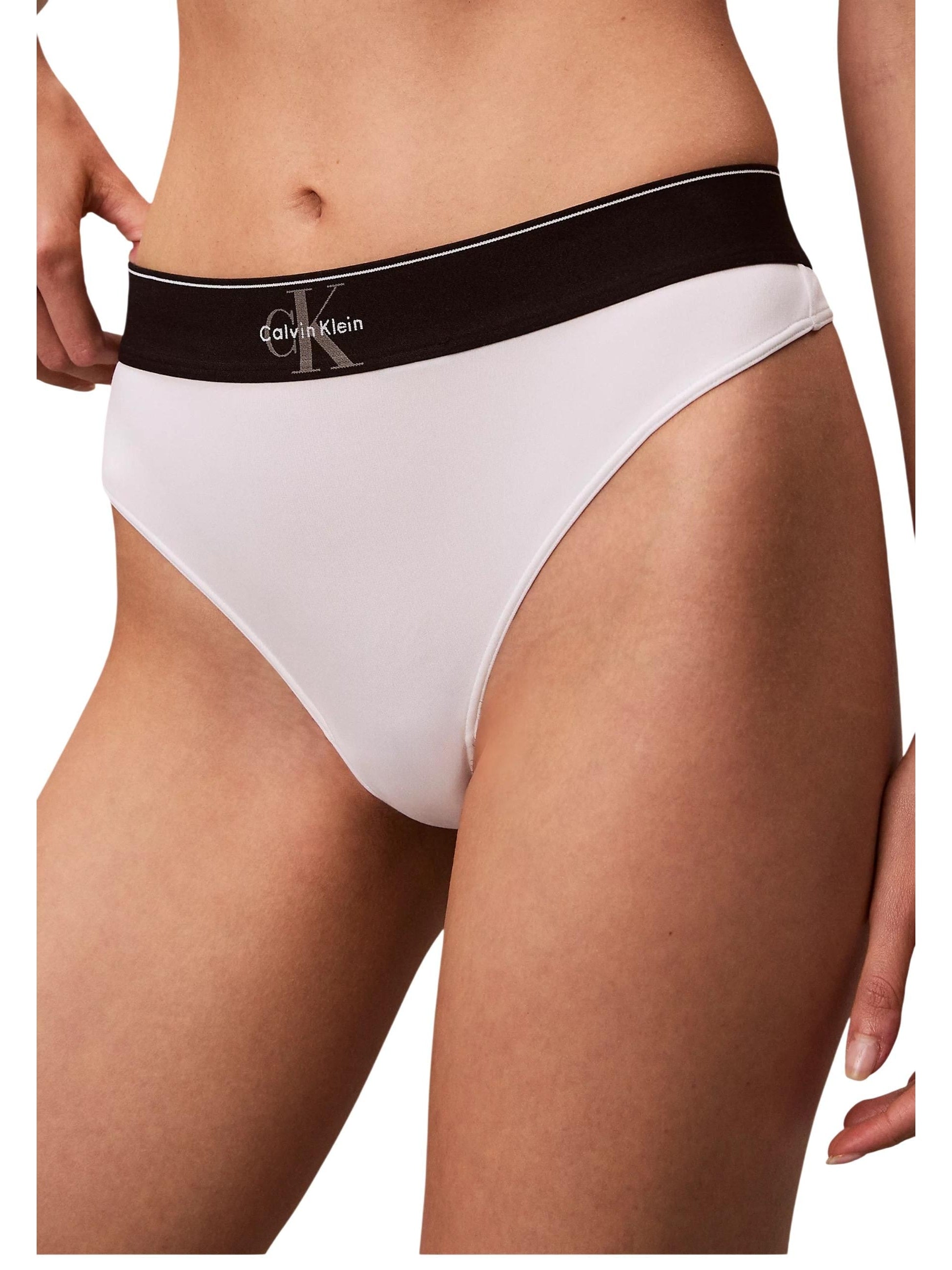 Calvin Klein Underwear · Прашки · THONG | DontMiss.bg