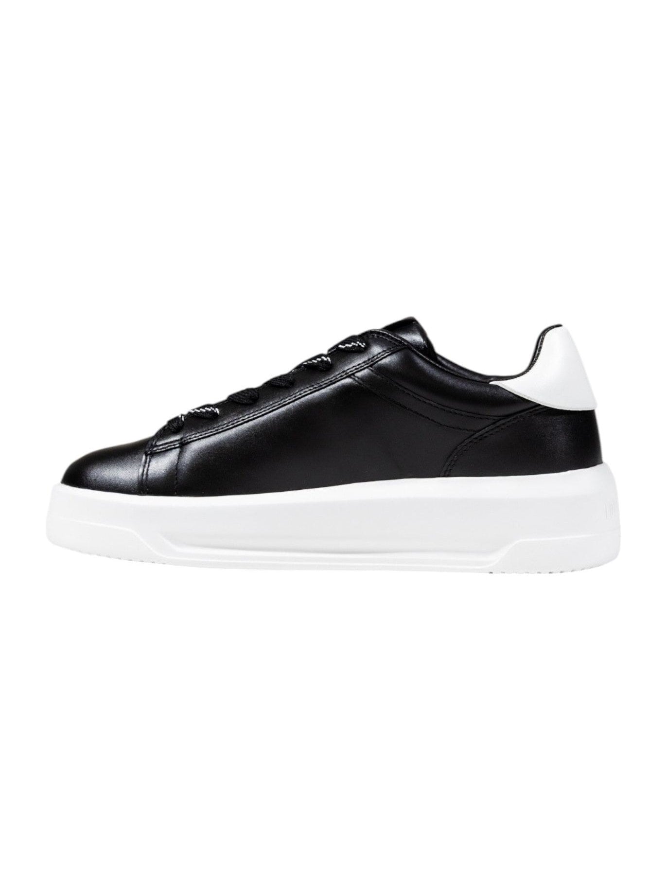 LOVE MOSCHINO · Ниски кецове · JA15525G1N | DontMiss.bg