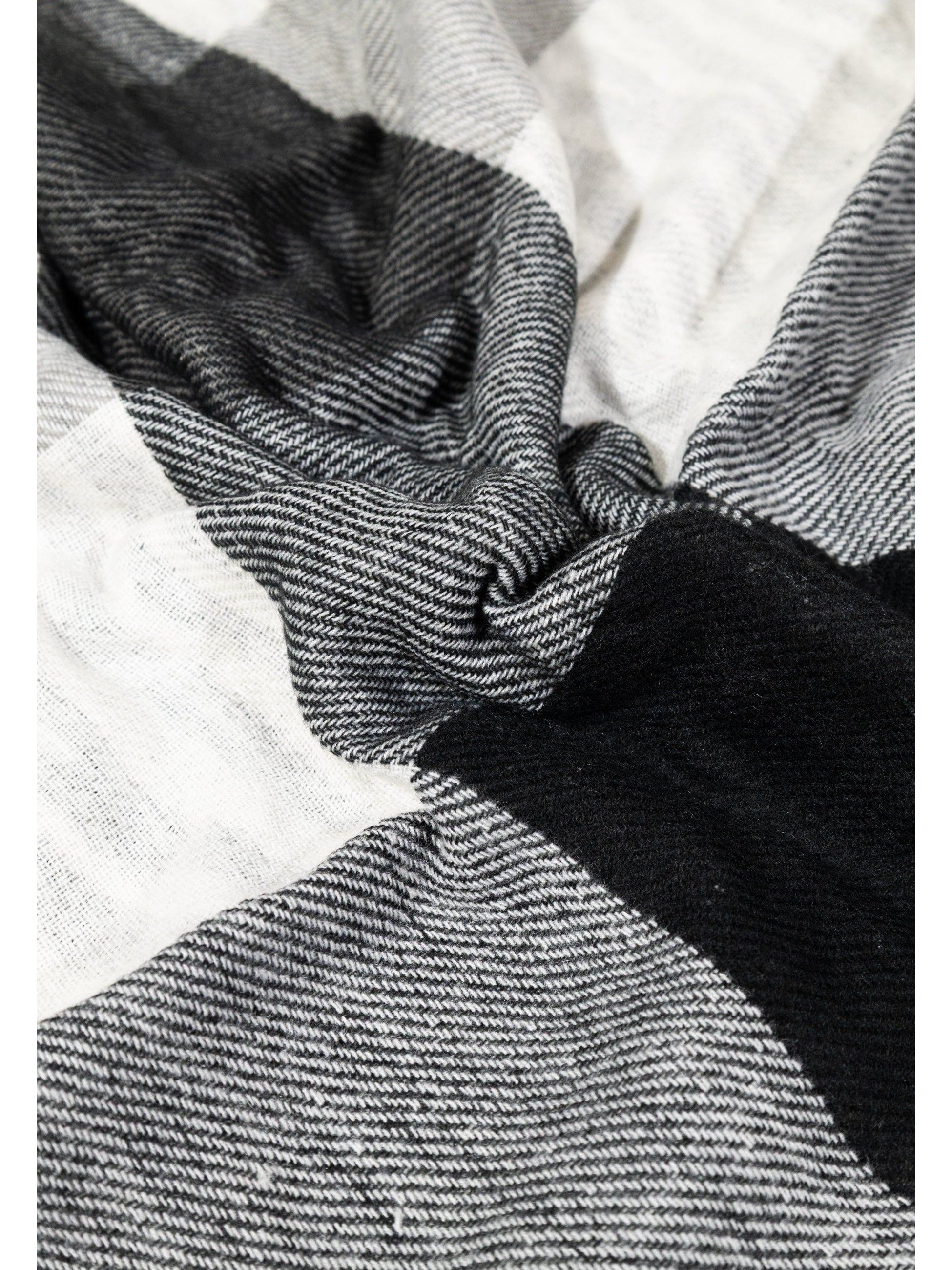 Pieces · Шал · 17116592 | DontMiss.bg