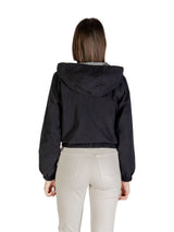Jacqueline de Yong · Яке · 15236012 | DontMiss.bg