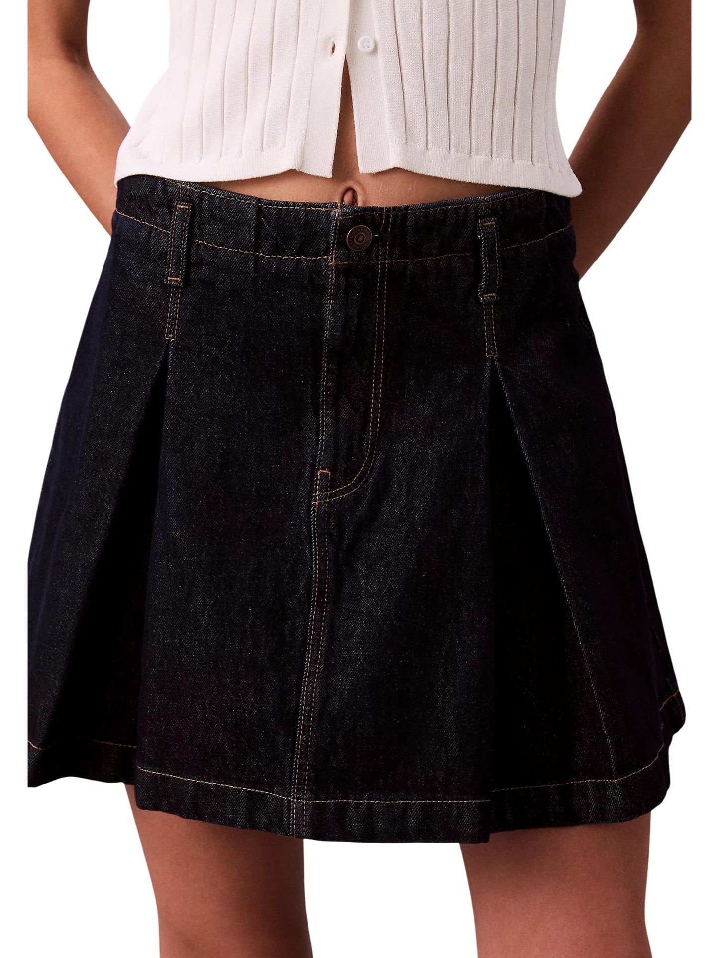 Calvin Klein Jeans · Пола · LV047C717G | DontMiss.bg