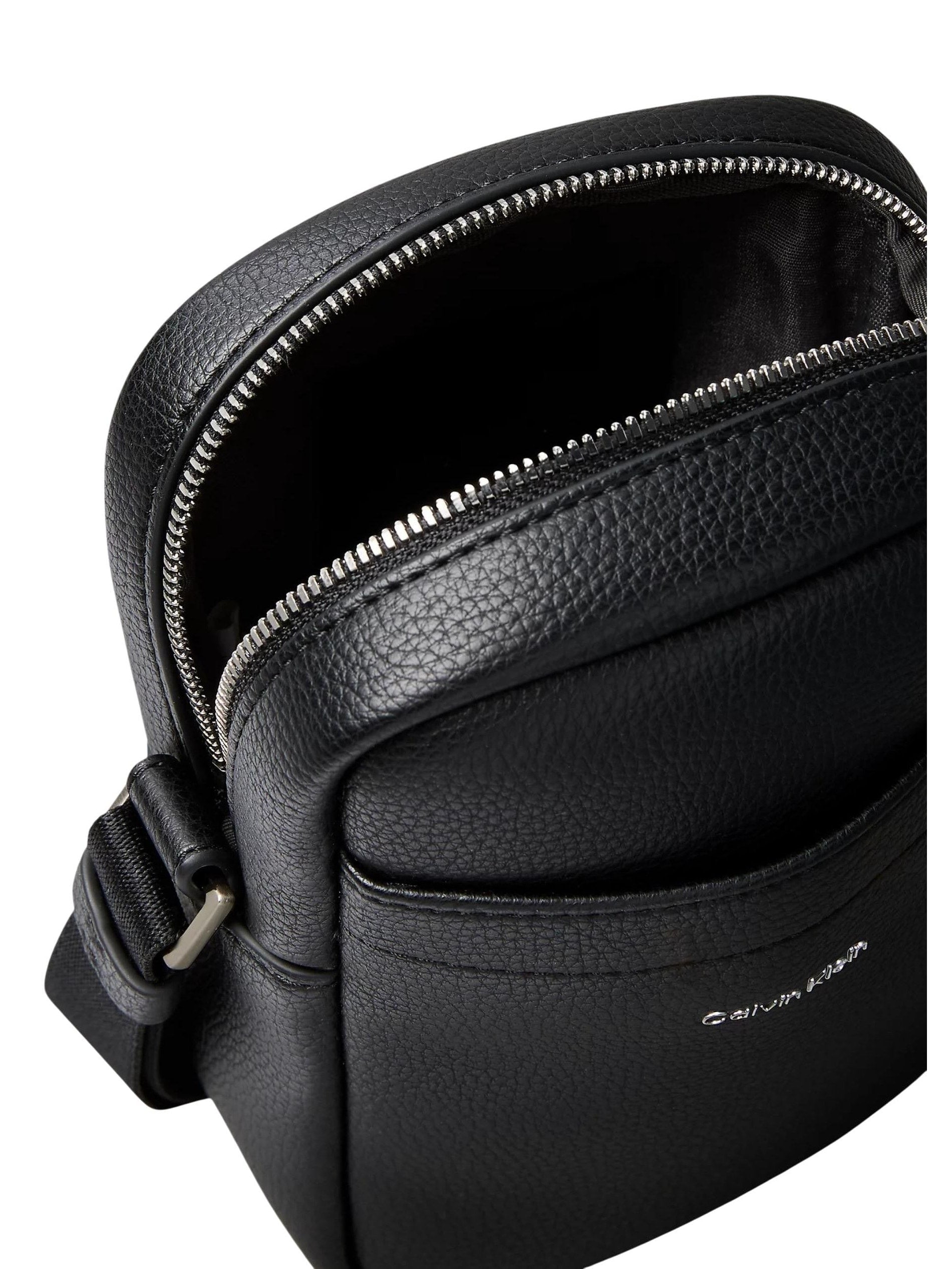 Calvin Klein · Чанта · LV04D3278G | DontMiss.bg