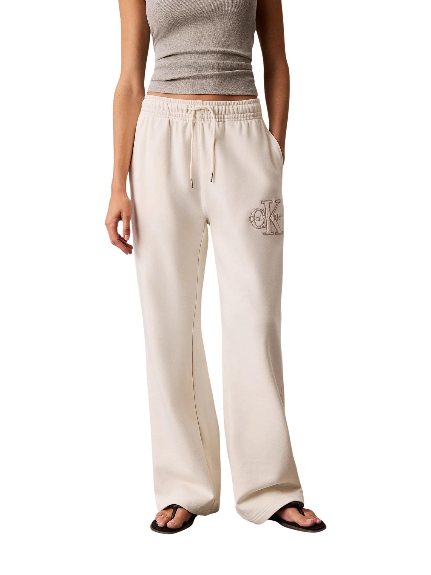 Calvin Klein Jeans · Панталони · Бял | DontMiss.bg
