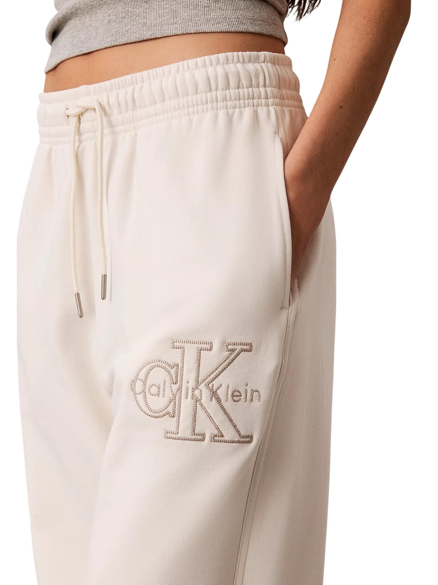 Calvin Klein Jeans · Панталони · Бял | DontMiss.bg