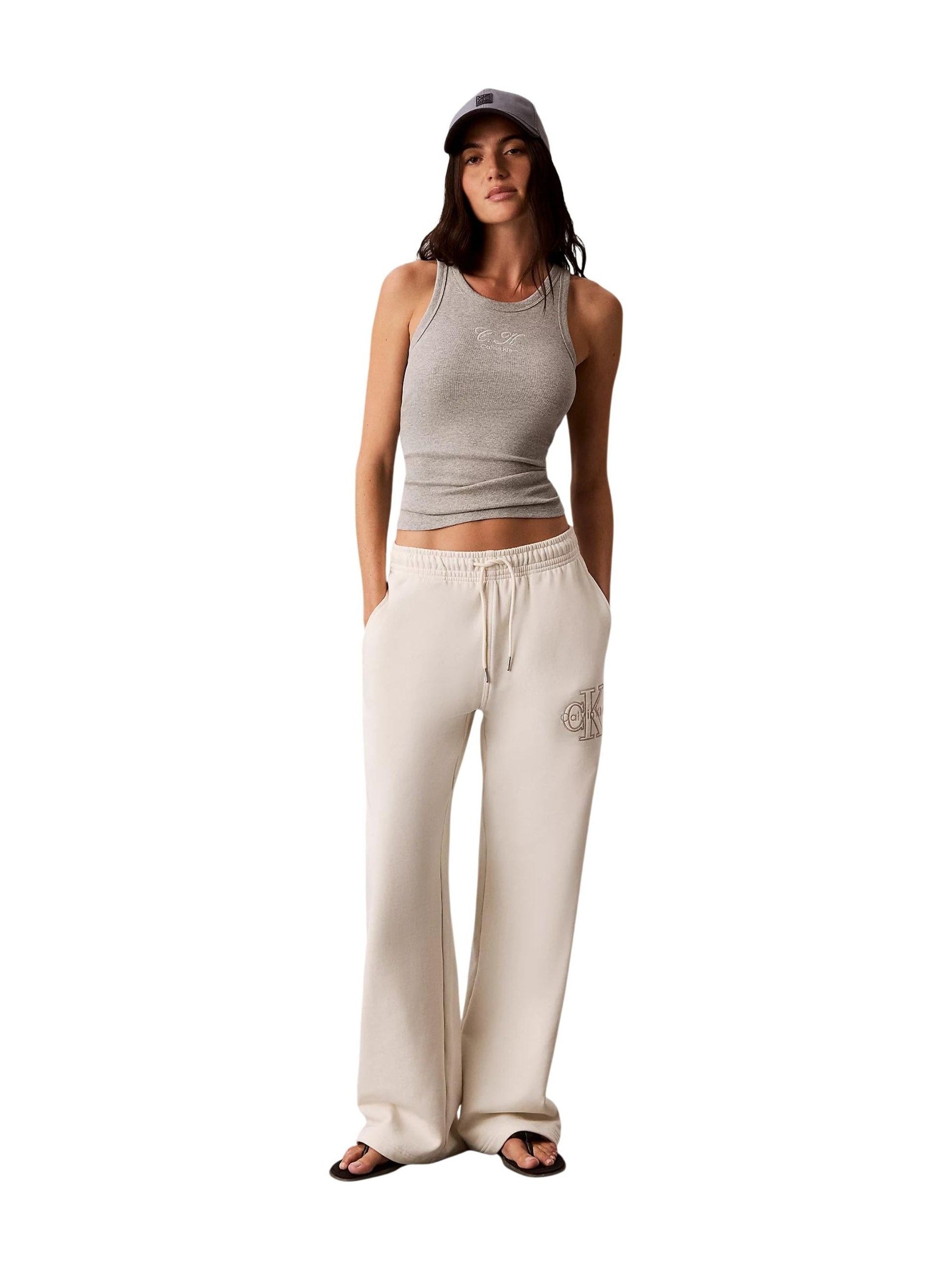 Calvin Klein Jeans · Панталони · Бял | DontMiss.bg